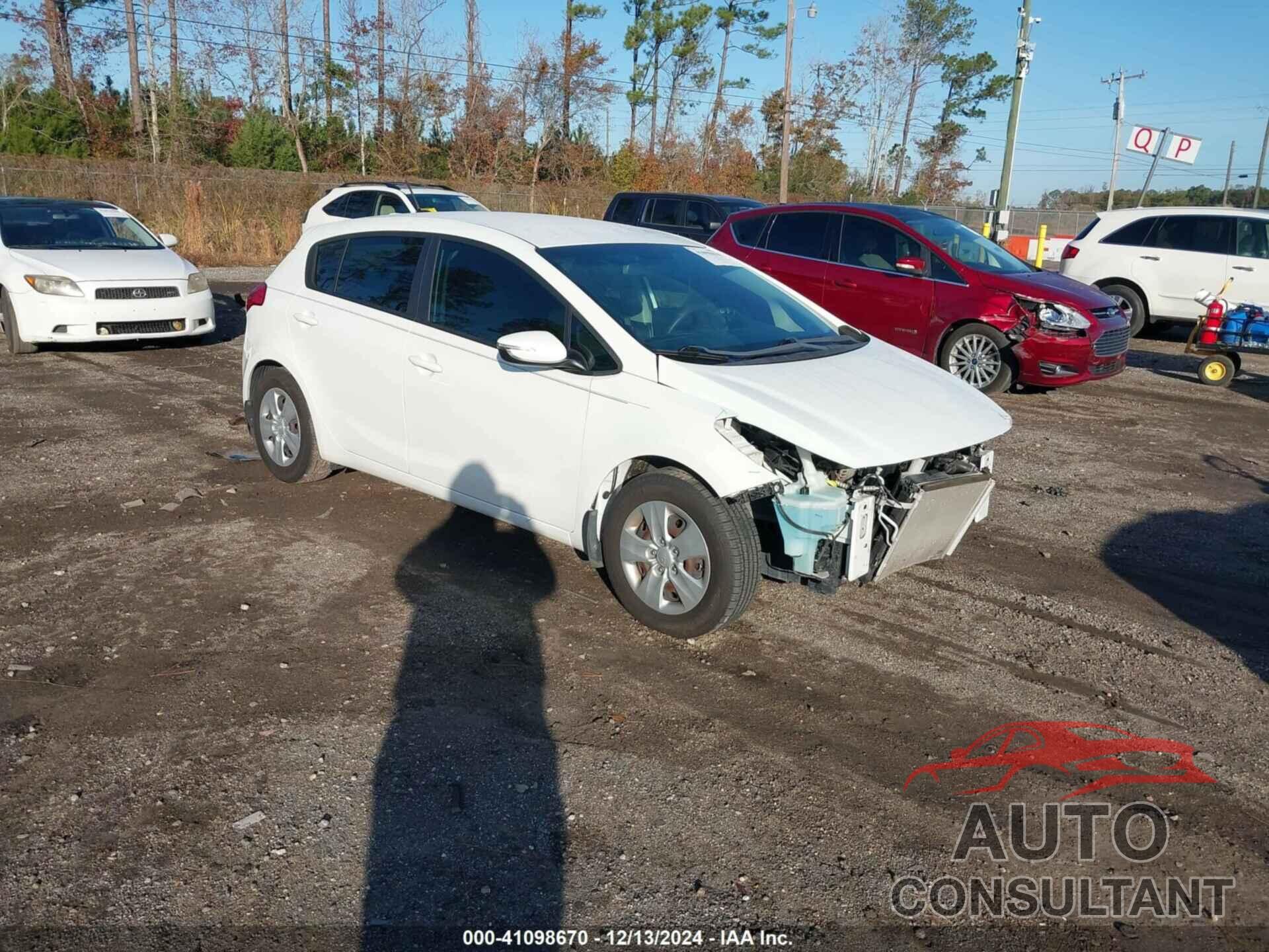 KIA FORTE 2017 - KNAFK5A87H5678178