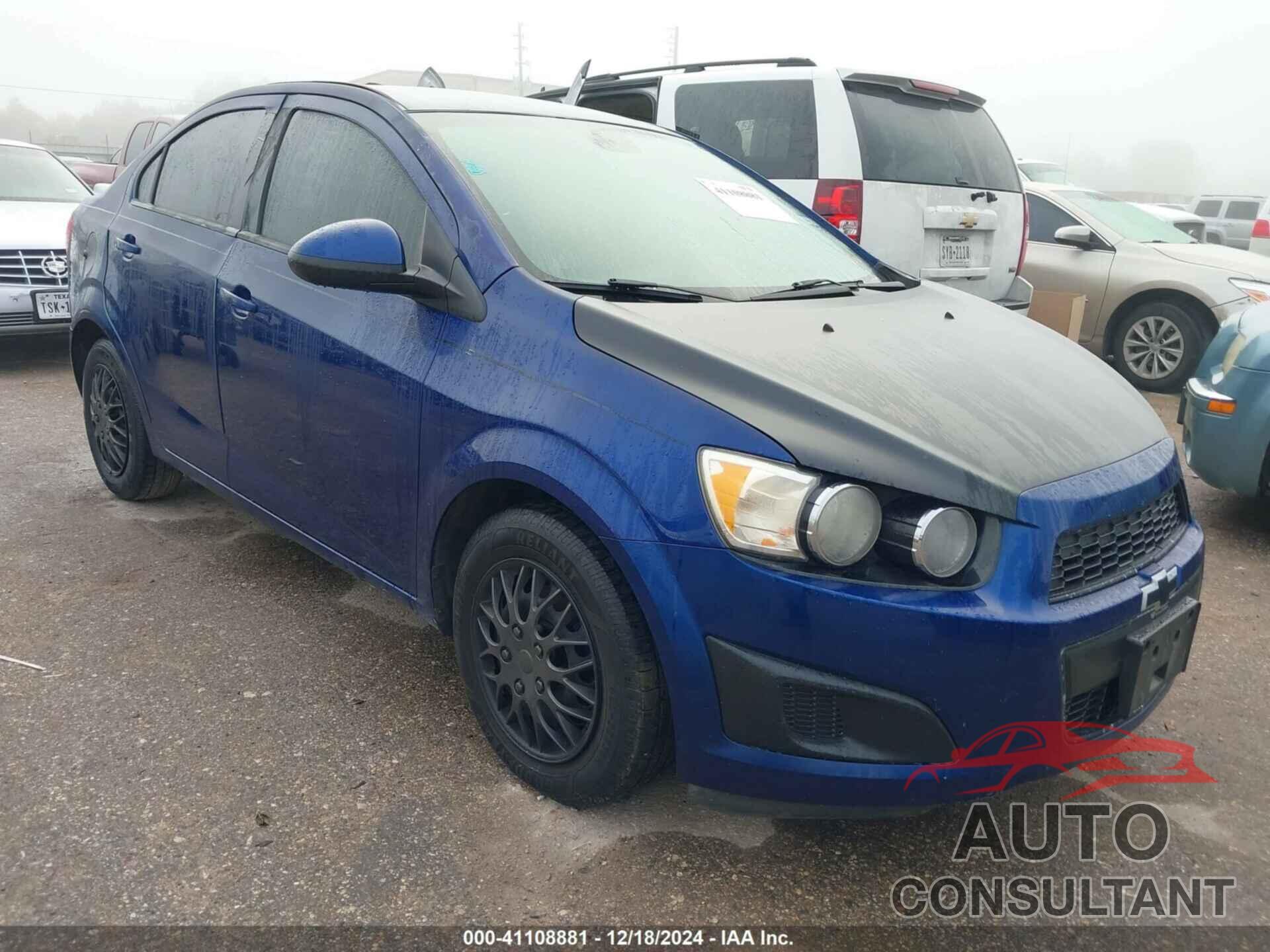 CHEVROLET SONIC 2013 - 1G1JA5SH1D4150059