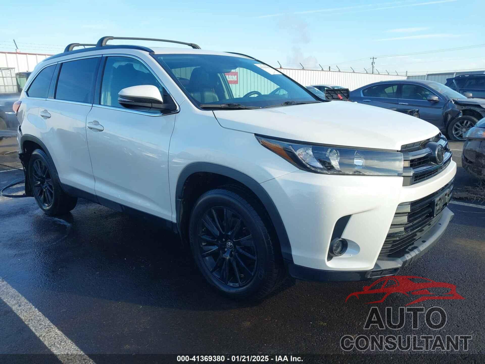 TOYOTA HIGHLANDER 2019 - 5TDJZRFH5KS571804
