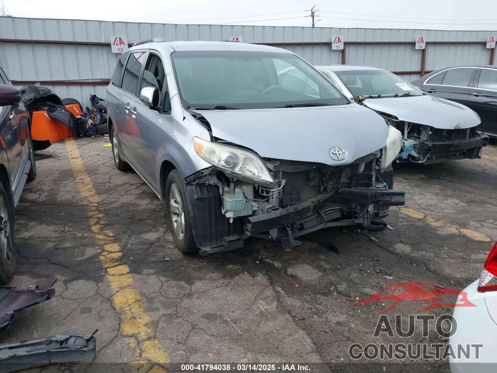 TOYOTA SIENNA 2011 - 5TDKK3DC0BS073653