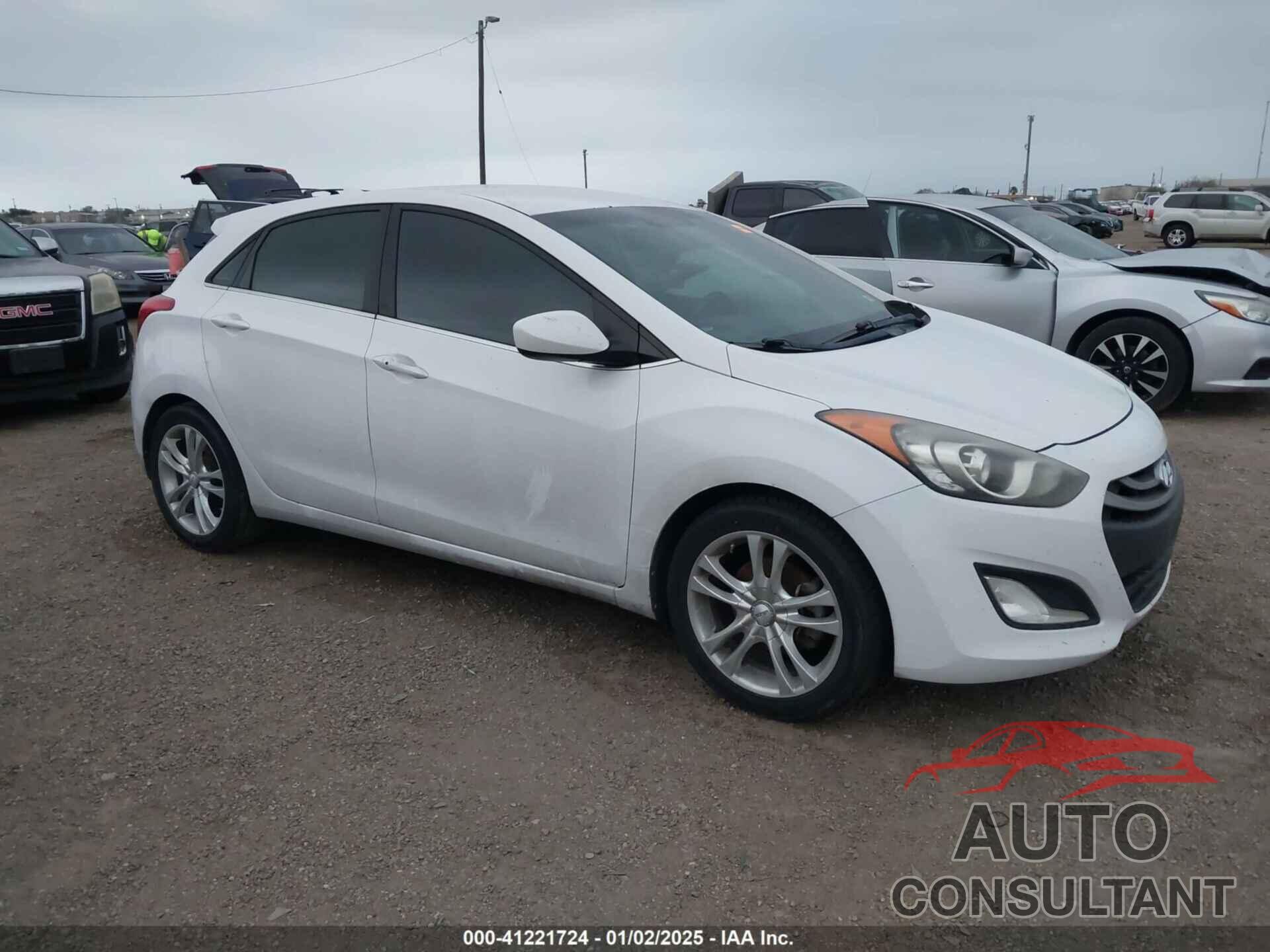 HYUNDAI ELANTRA GT 2013 - KMHD35LE7DU073941