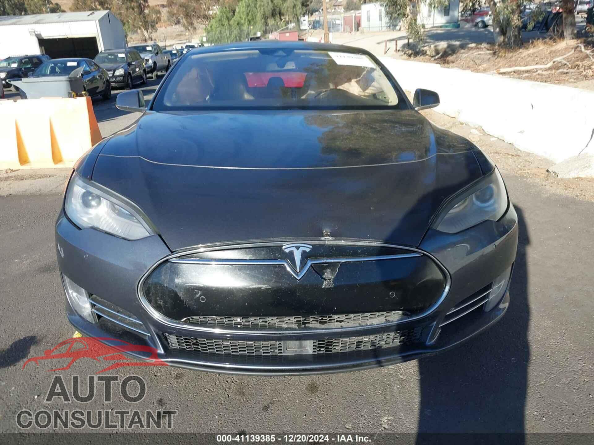 TESLA MODEL S 2015 - 5YJSA1E20FF110059