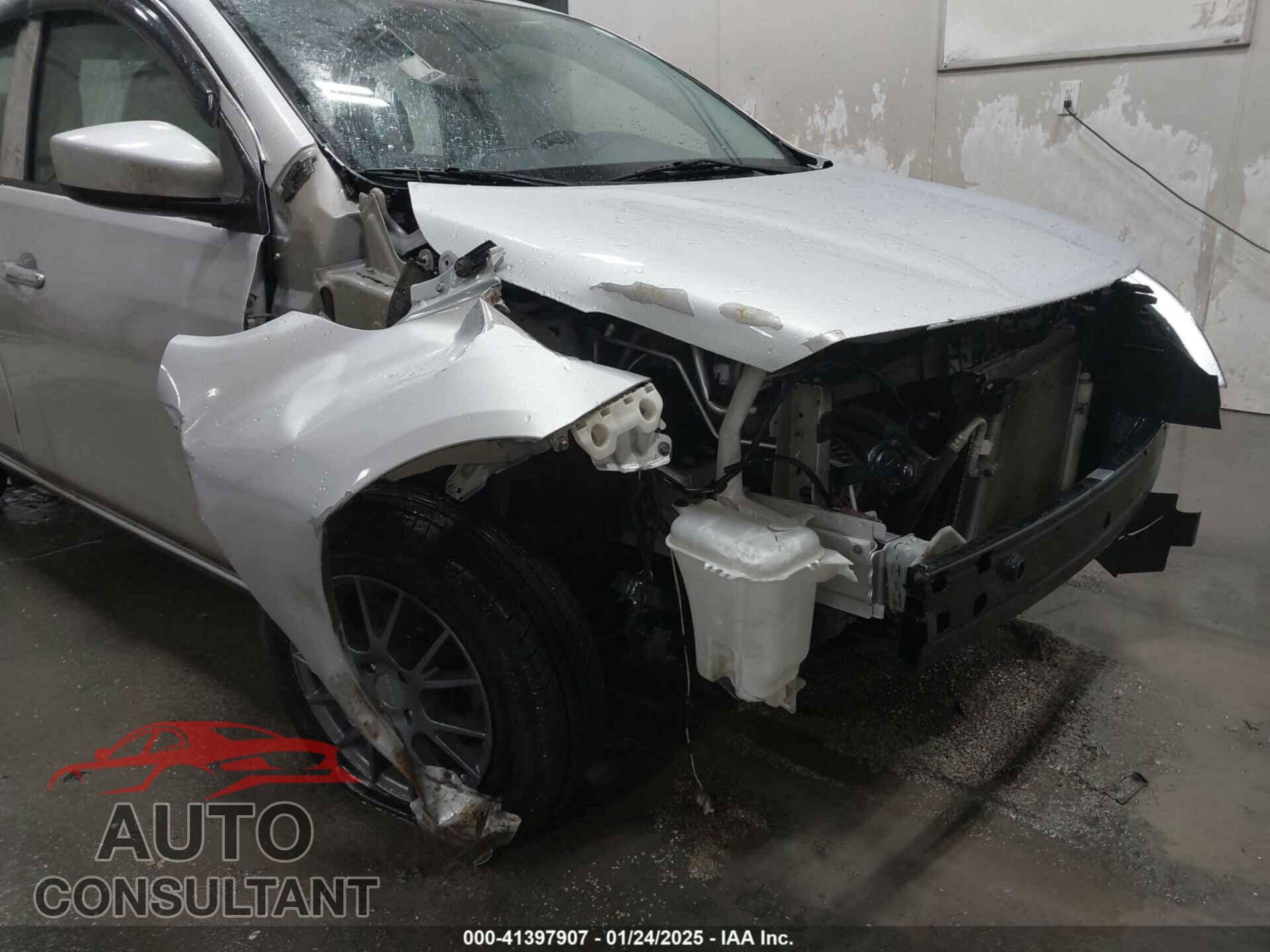 NISSAN VERSA 2019 - 3N1CN7AP3KL856498