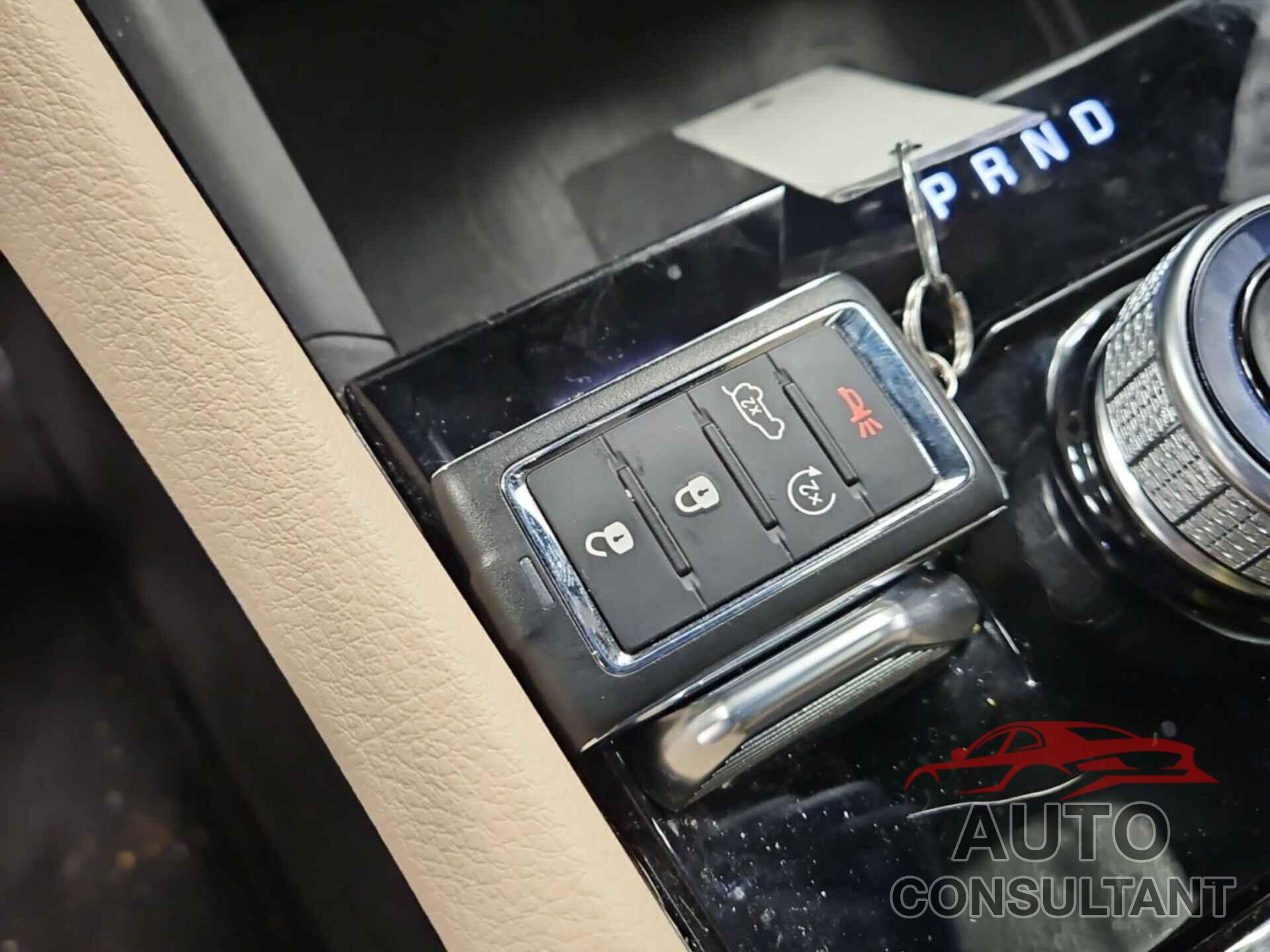 JEEP GRAND CHEROKEE 2023 - 1C4RJHBG9PC513219