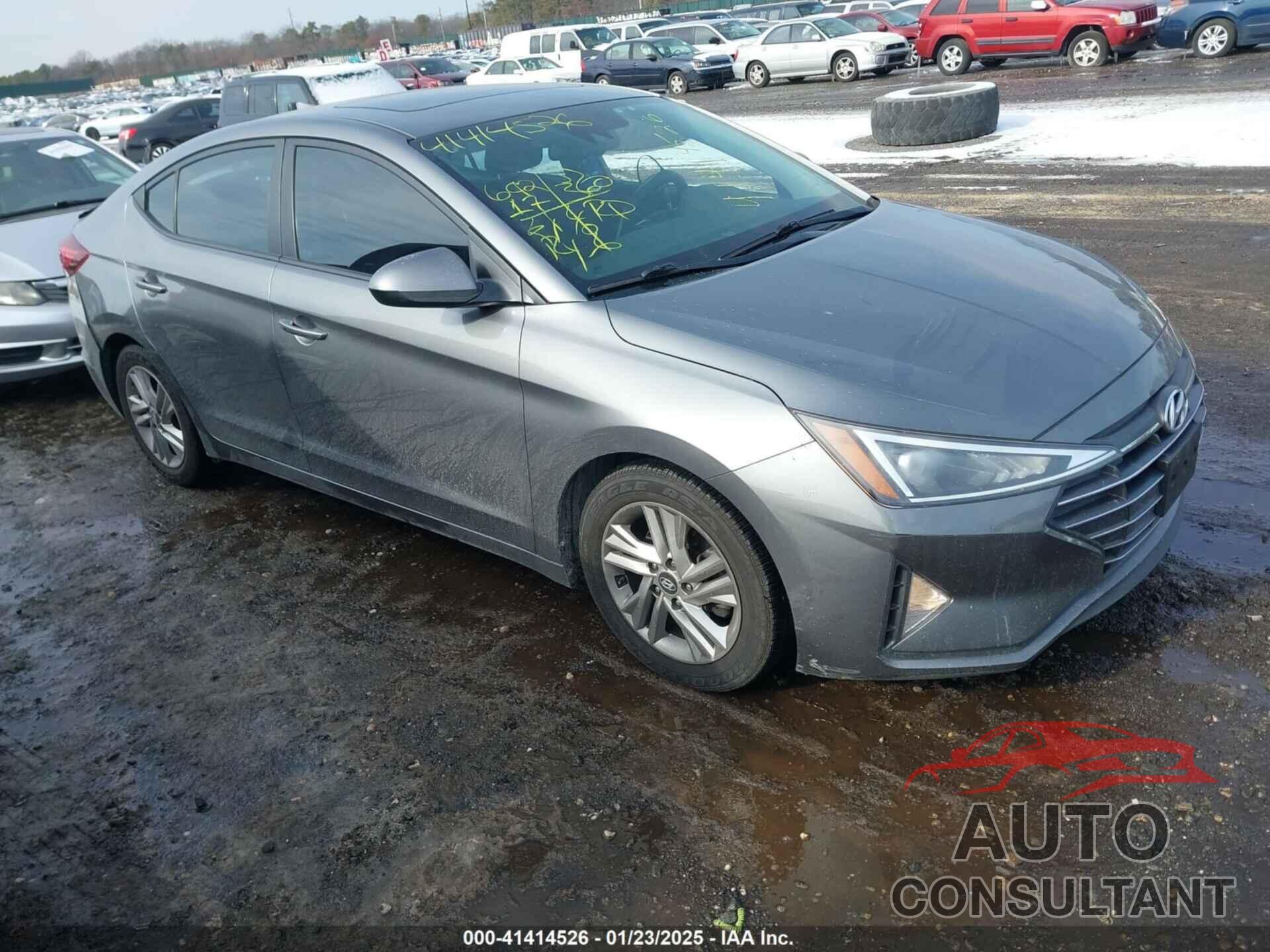 HYUNDAI ELANTRA 2019 - 5NPD84LFXKH415432