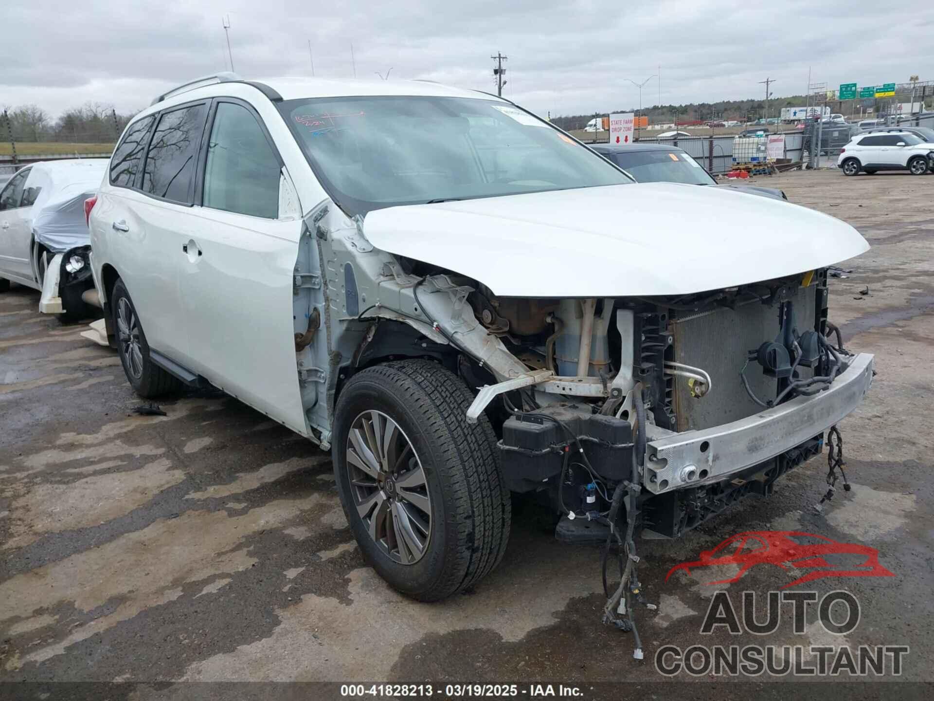 NISSAN PATHFINDER 2018 - 5N1DR2MN1JC673562