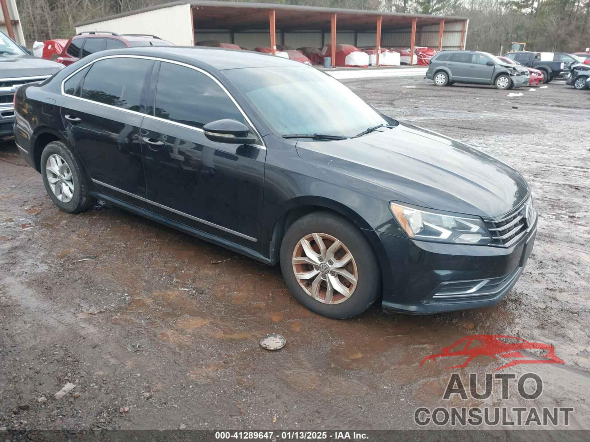 VOLKSWAGEN PASSAT 2017 - 1VWAT7A33HC026502