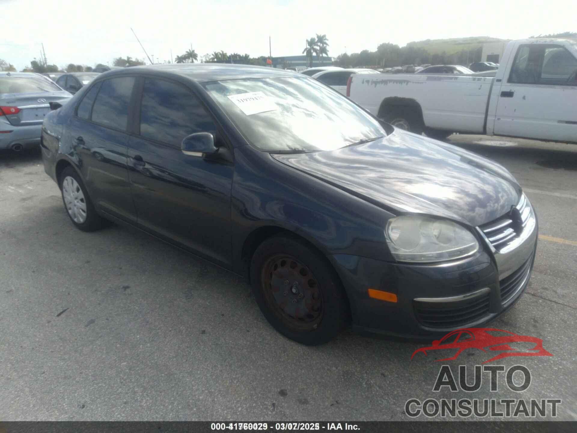 VOLKSWAGEN JETTA 2010 - 3VWJX7AJ4AM101408