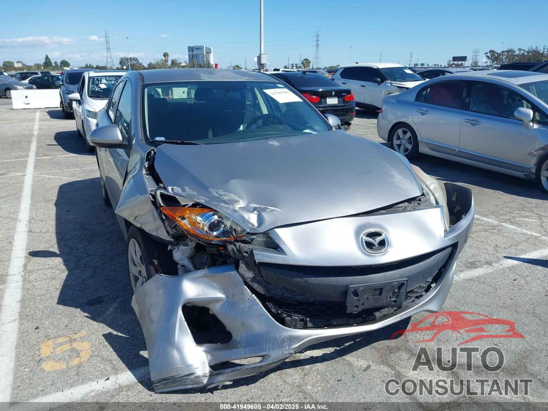 MAZDA MAZDA3 2013 - JM1BL1TG3D1748336