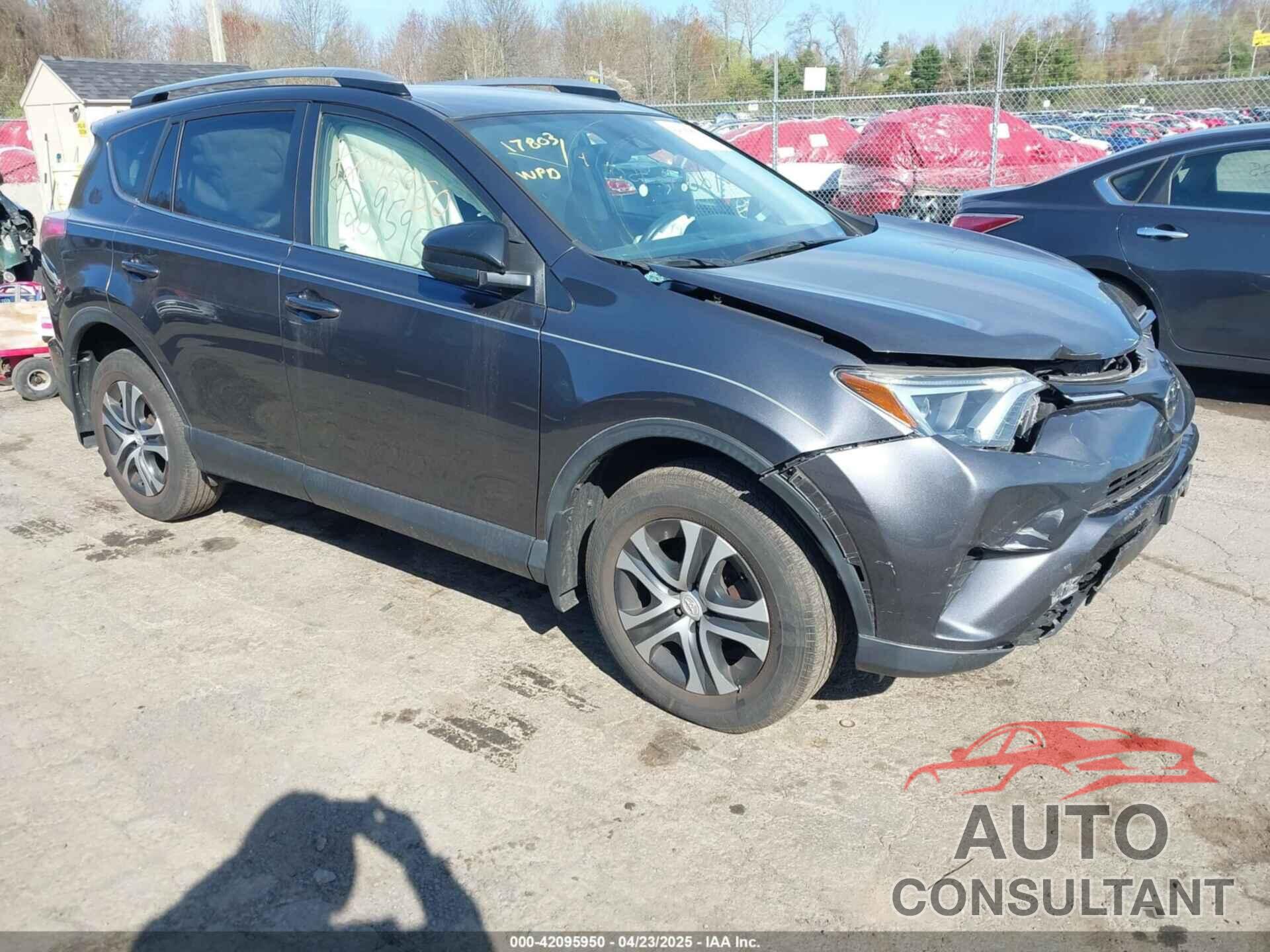 TOYOTA RAV4 2017 - JTMBFREV5HJ160803