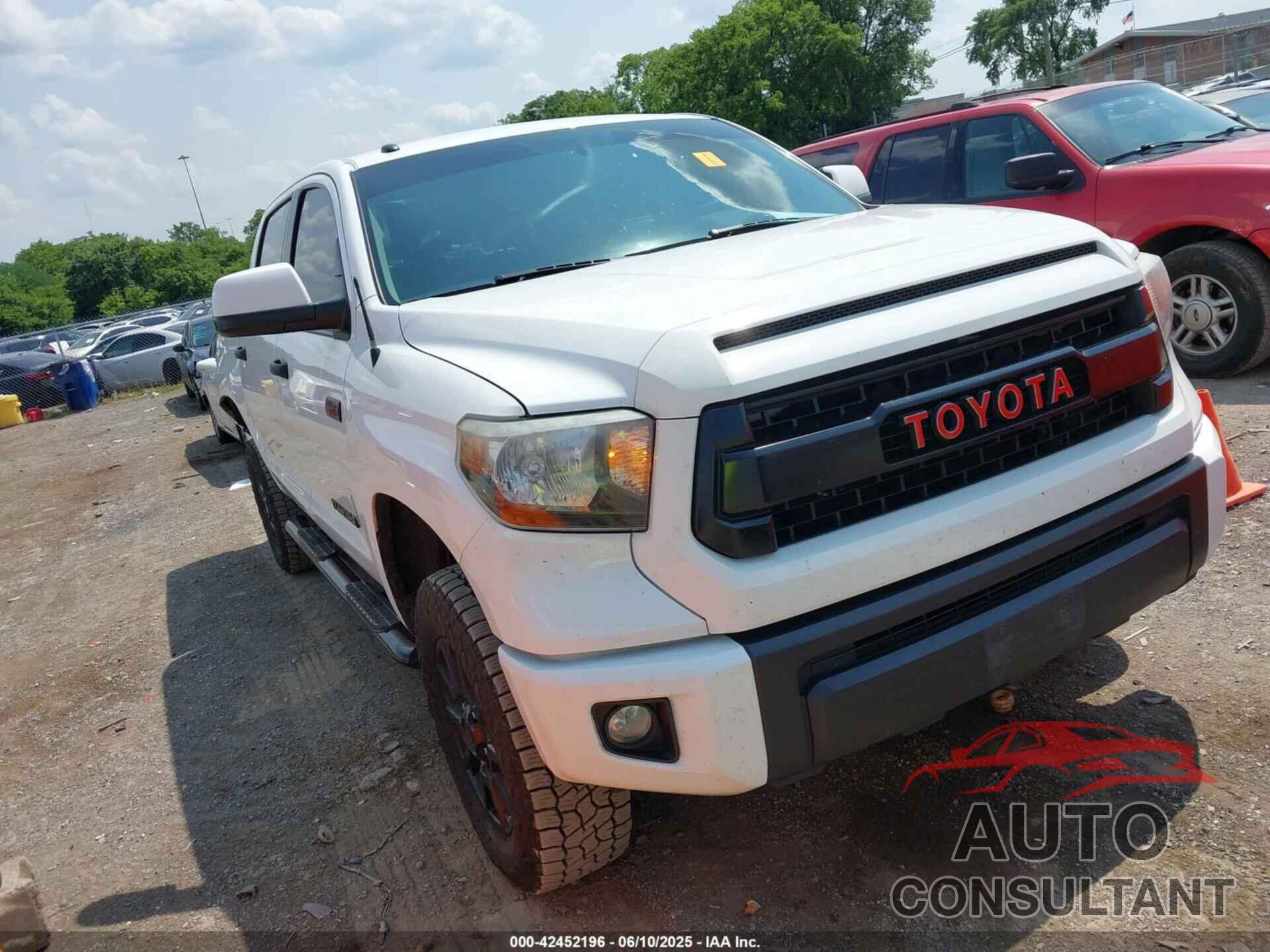 TOYOTA TUNDRA 2017 - 5TFDW5F12HX599192