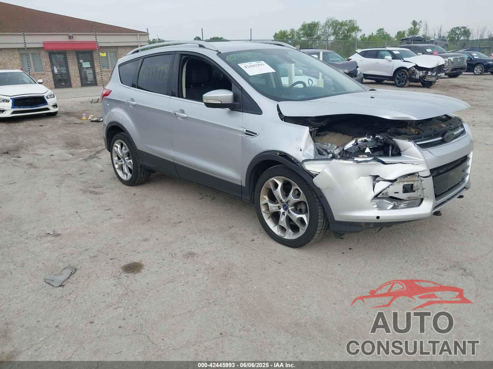 FORD ESCAPE 2013 - 1FMCU9J97DUD16072