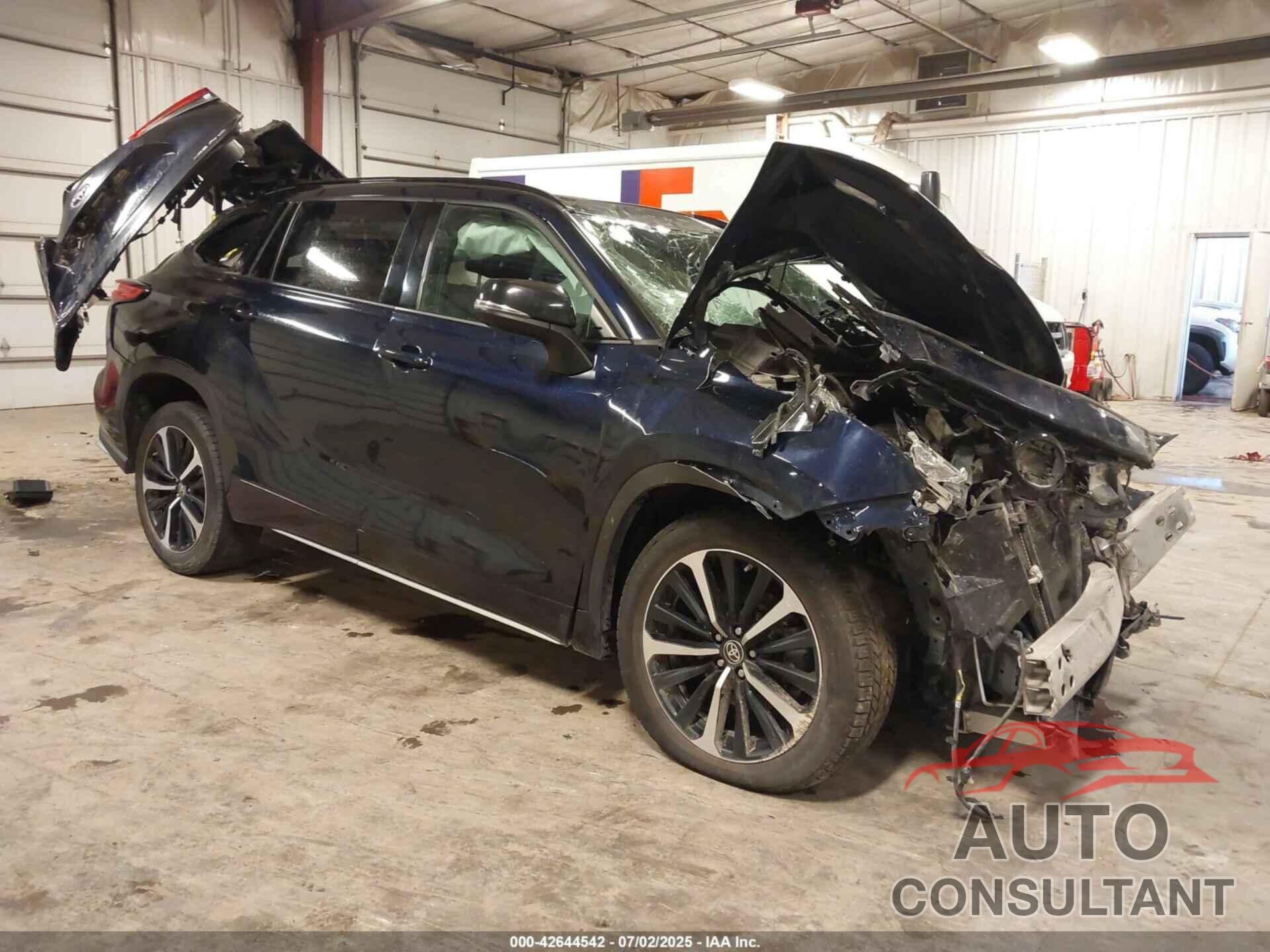 TOYOTA HIGHLANDER 2021 - 5TDJZRBH7MS097945