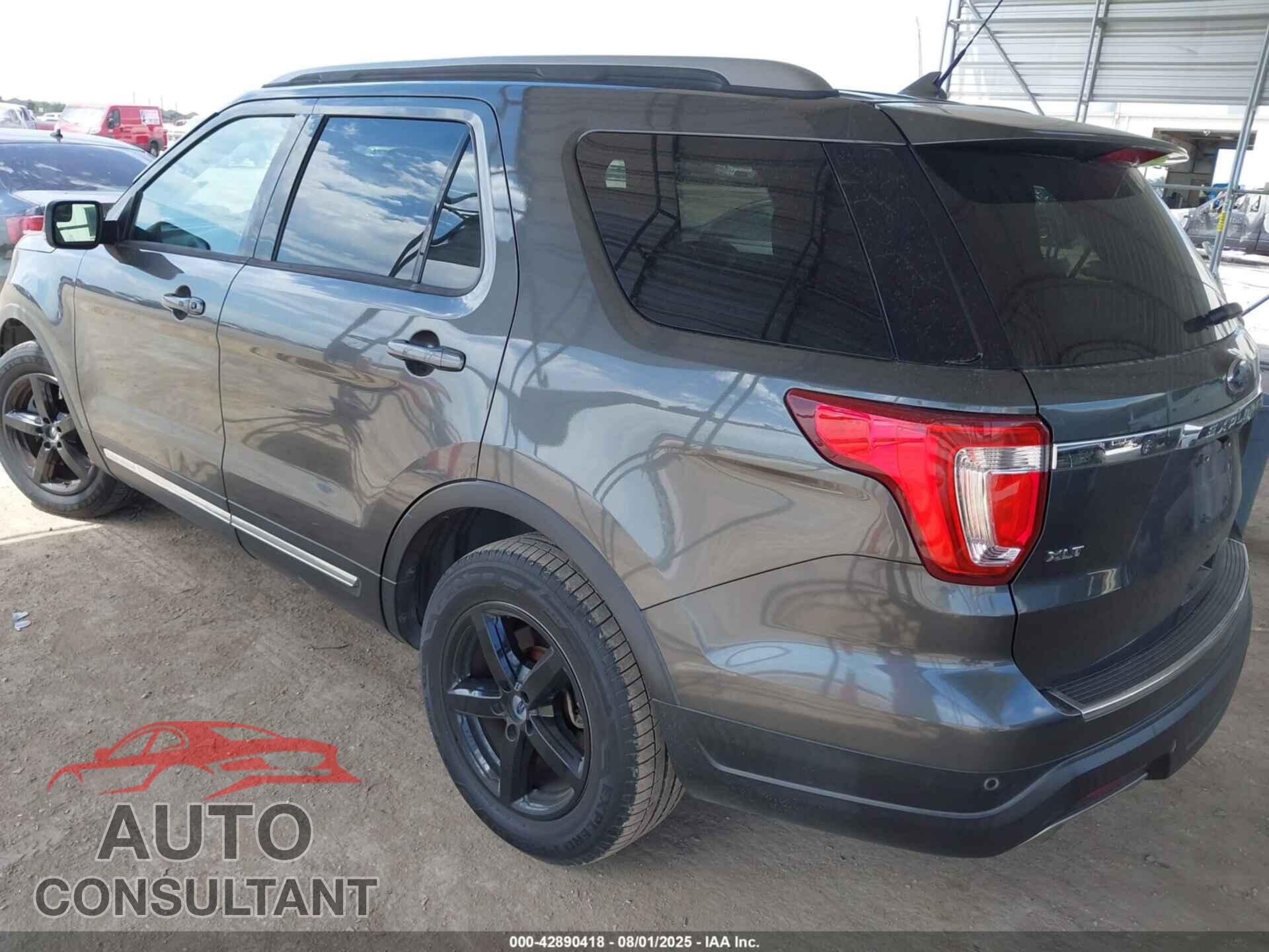FORD EXPLORER 2018 - 1FM5K7D85JGB97177