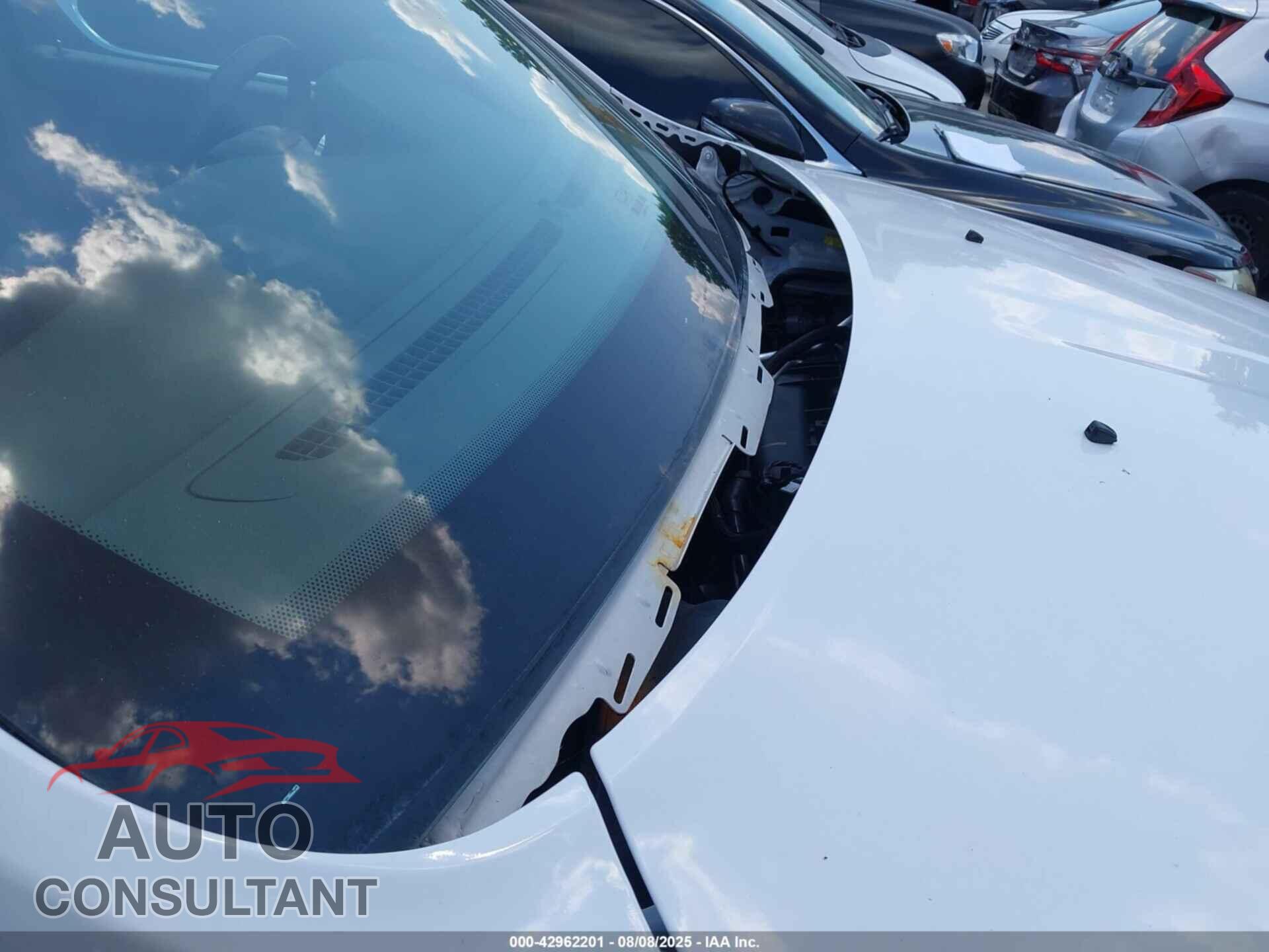 DODGE DURANGO 2013 - 1C4RDJAG3DC677061