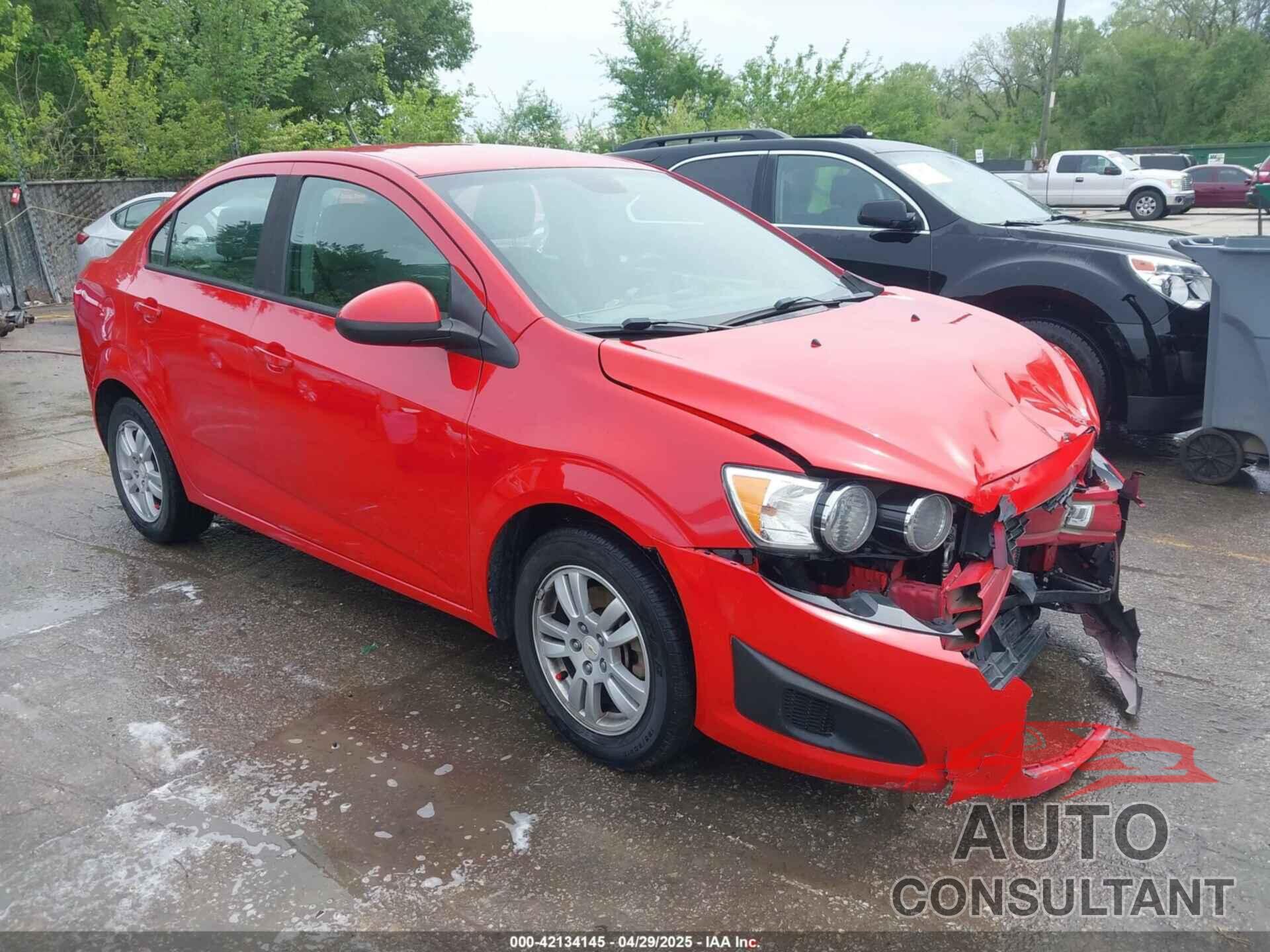 CHEVROLET SONIC 2012 - 1G1JA5SH4C4137644