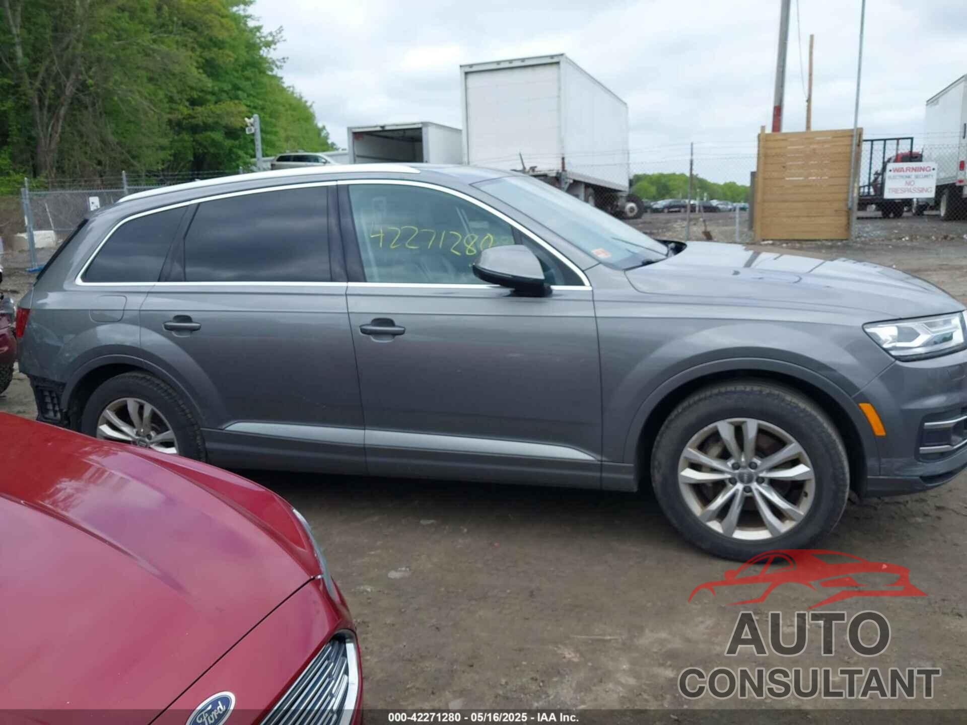 AUDI Q7 2017 - WA1LHAF77HD050327