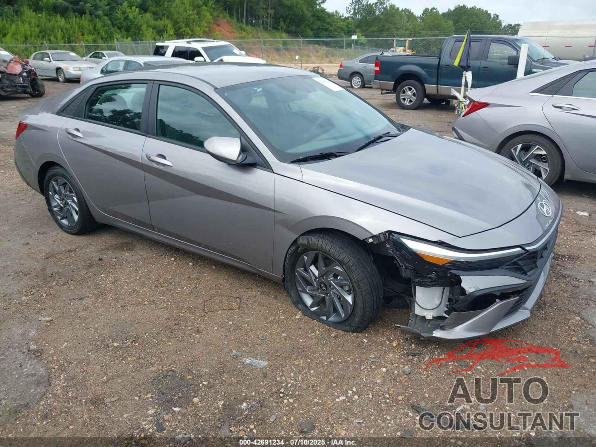 HYUNDAI ELANTRA 2024 - KMHLM4DGXRU745257