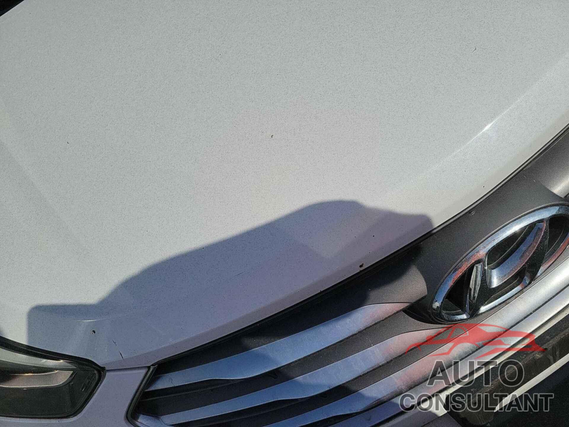 HYUNDAI SANTA FE SPORT 2018 - 5XYZTDLB7JG569524