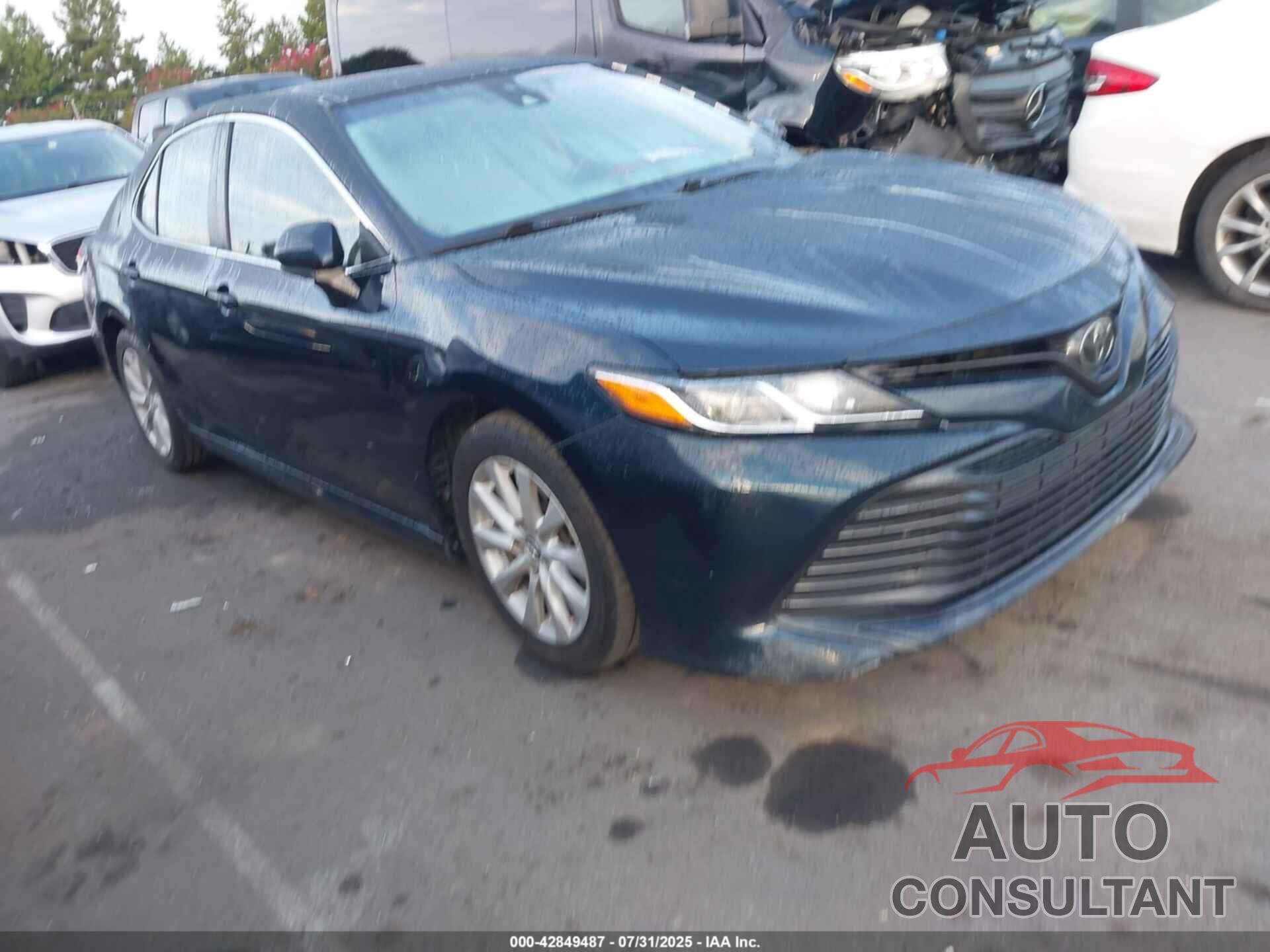 TOYOTA CAMRY 2018 - 4T1B11HK2JU647720