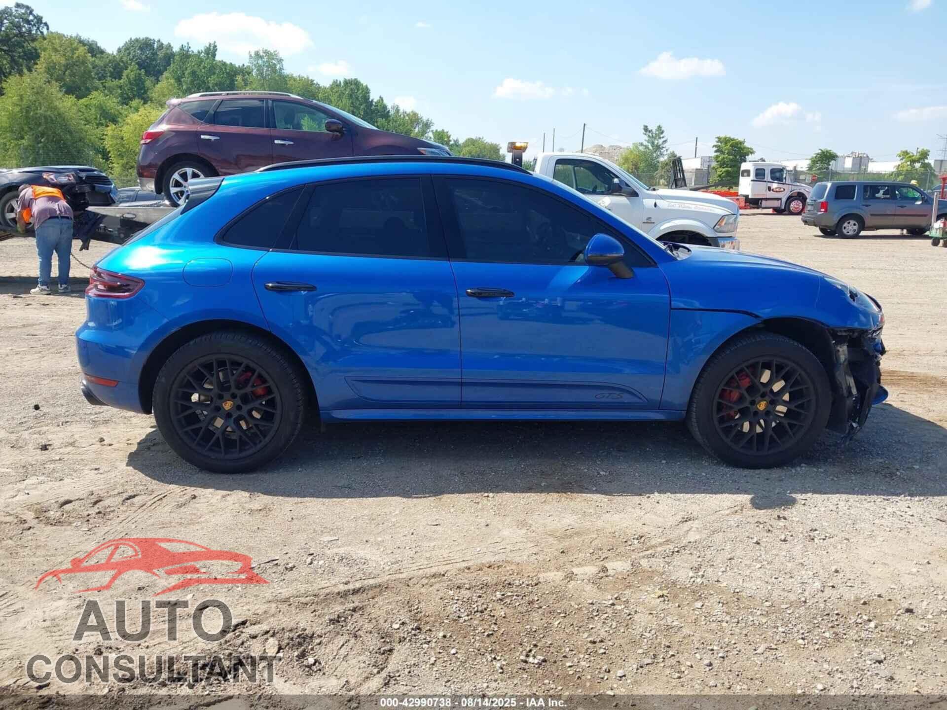 PORSCHE MACAN 2017 - WP1AG2A59HLB51515