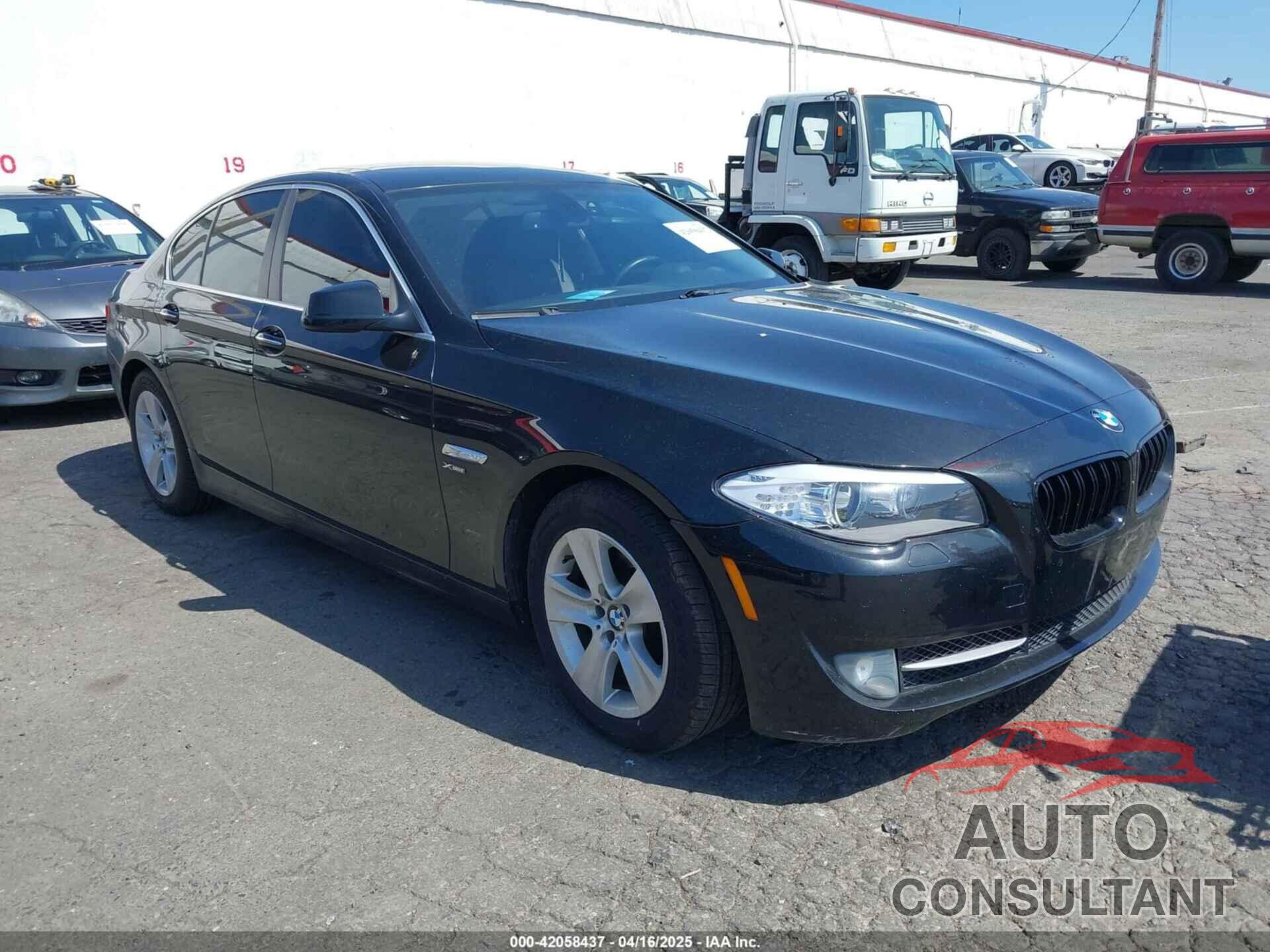 BMW 528I 2012 - WBAXH5C54CDW07833