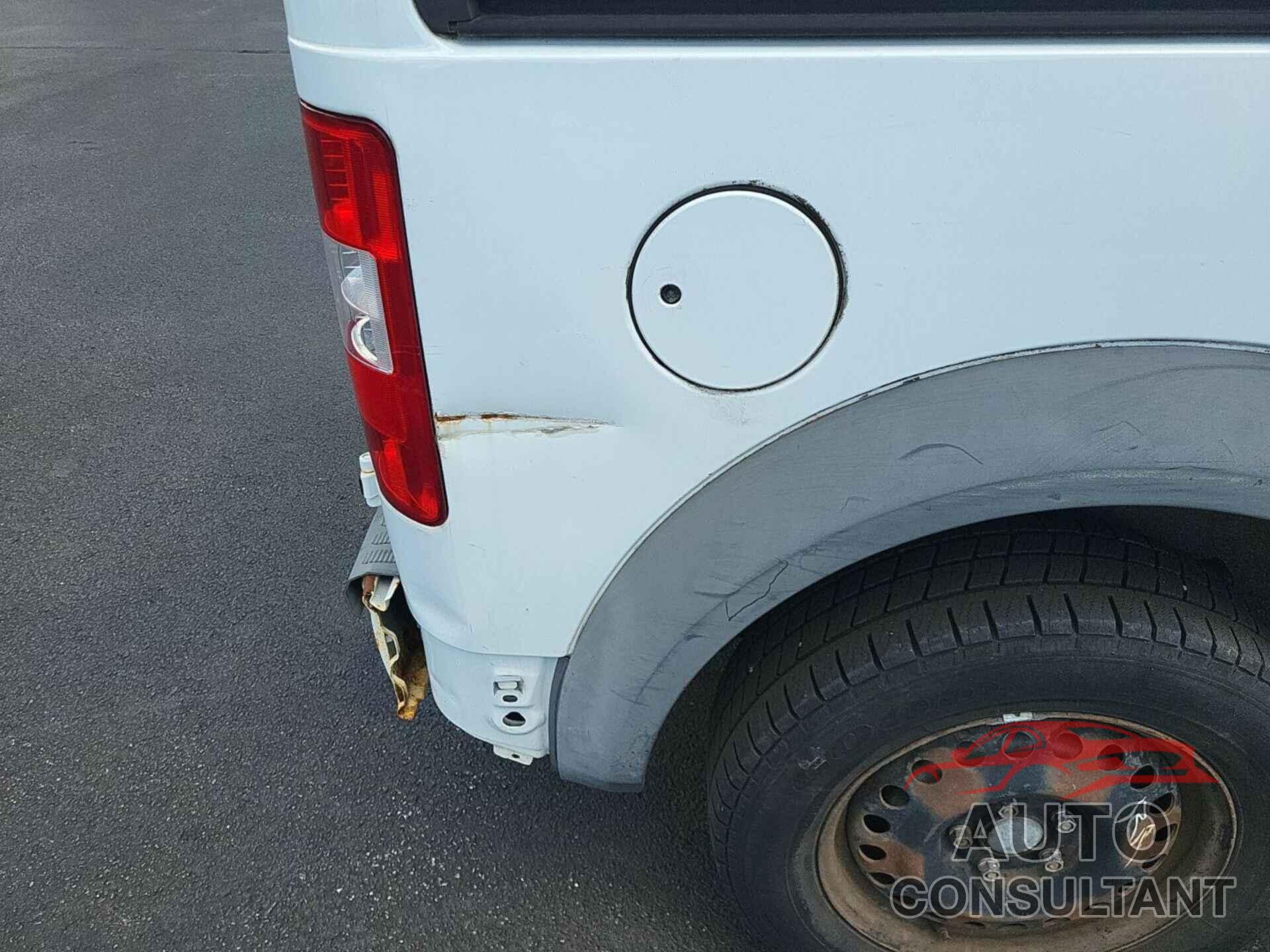 FORD TRANSIT CONNECT 2013 - NM0LS7BN3DT156365