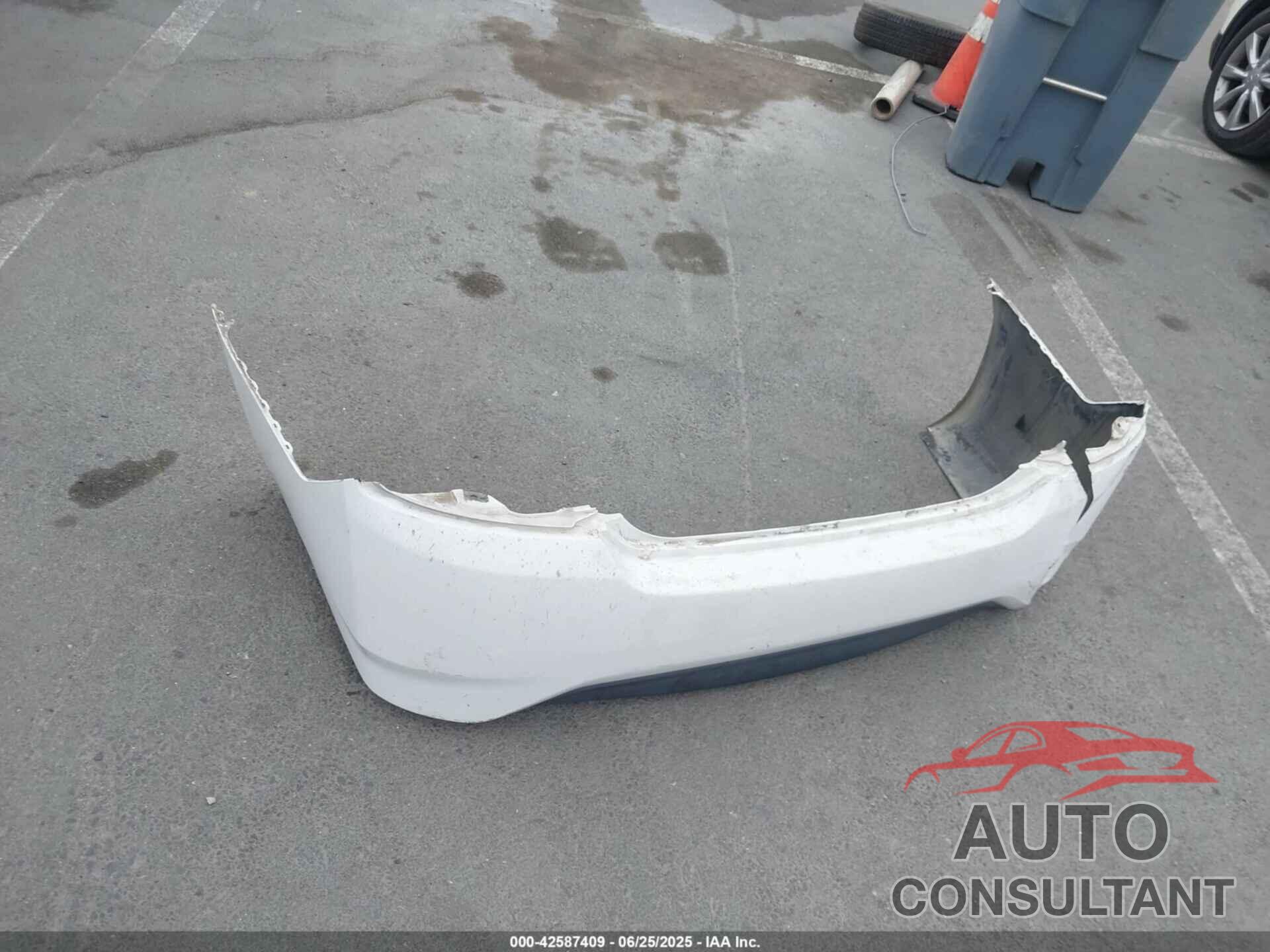 NISSAN VERSA 2018 - 3N1CN7AP5JL881451