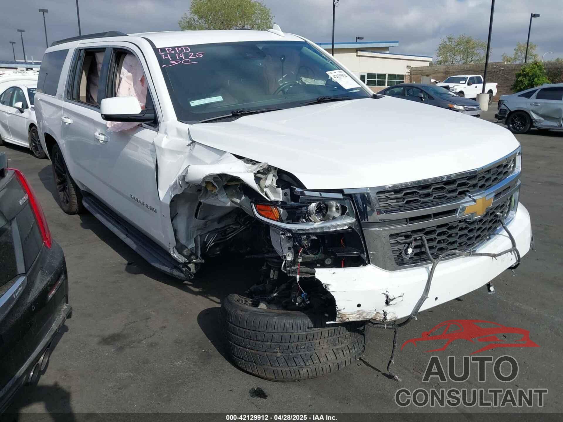 CHEVROLET SUBURBAN 2020 - 1GNSCHKC8LR189168