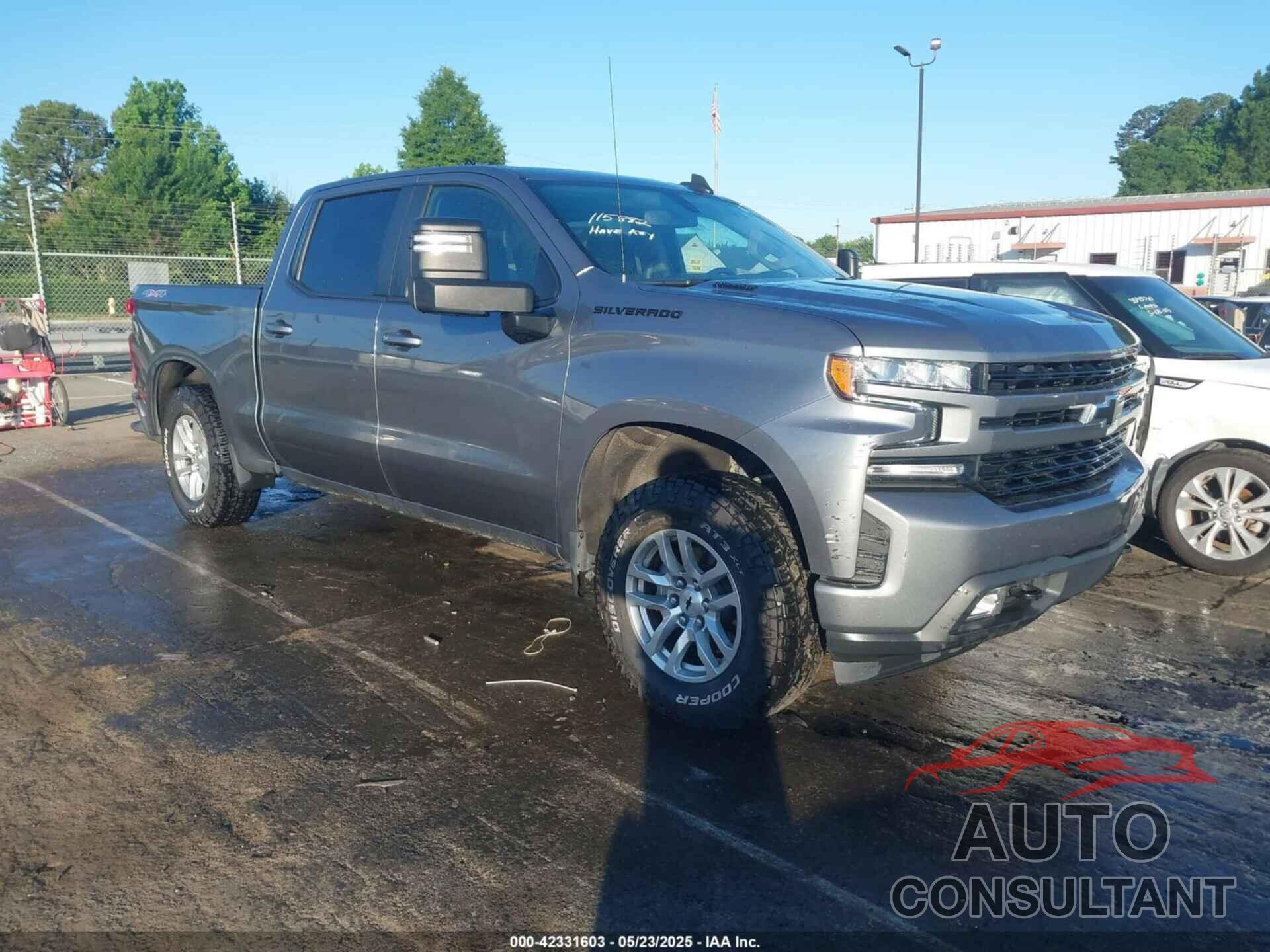 CHEVROLET SILVERADO 1500 2021 - 3GCUYEET3MG115882