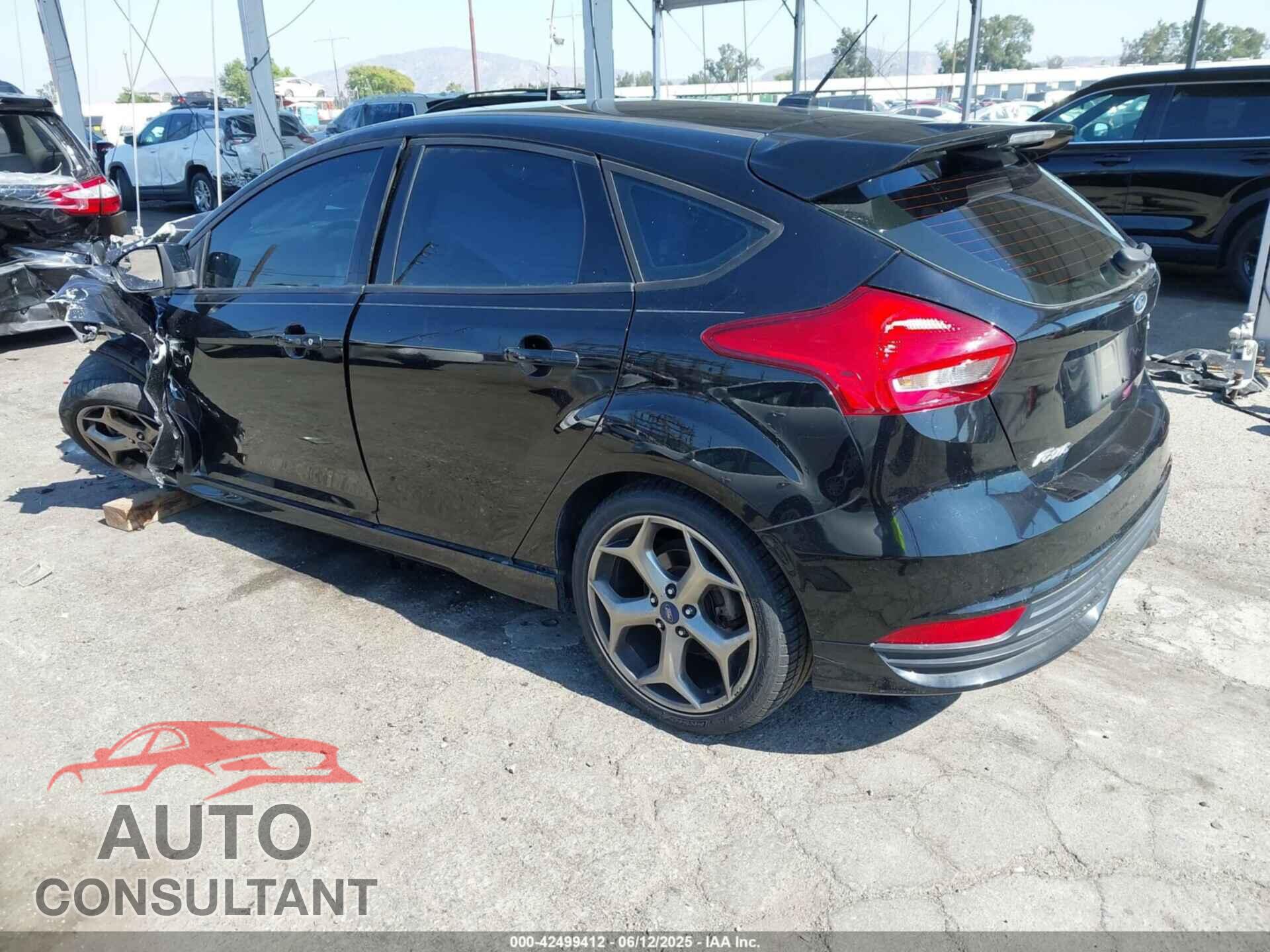 FORD FOCUS ST 2017 - 1FADP3L95HL229850