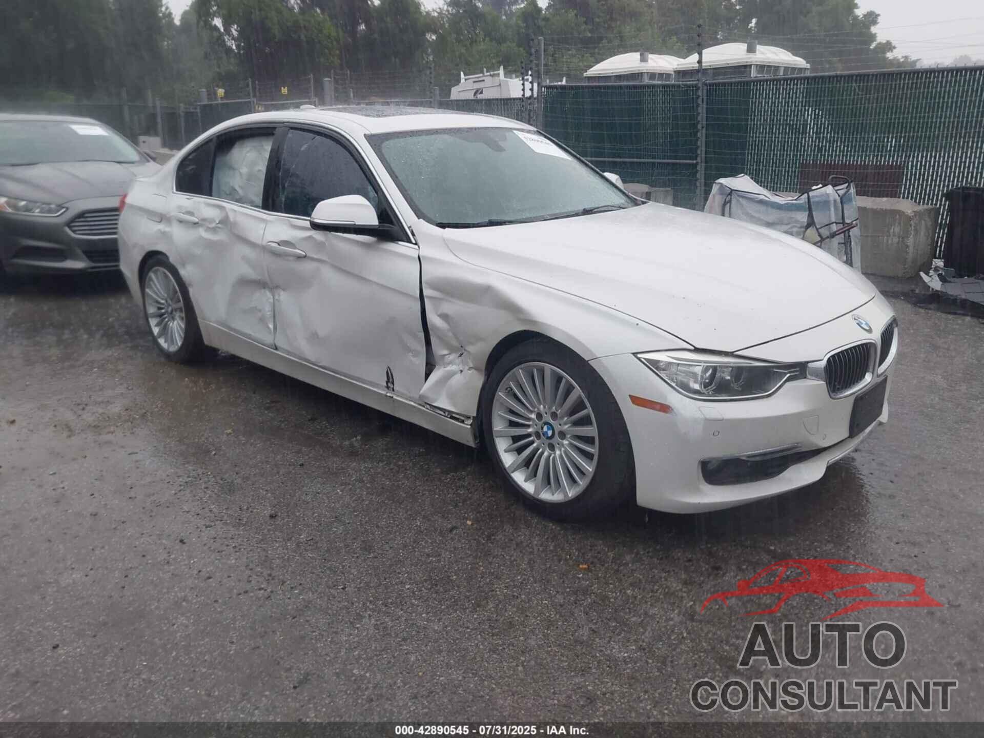 BMW 328I 2014 - WBA3A5G53ENP31313