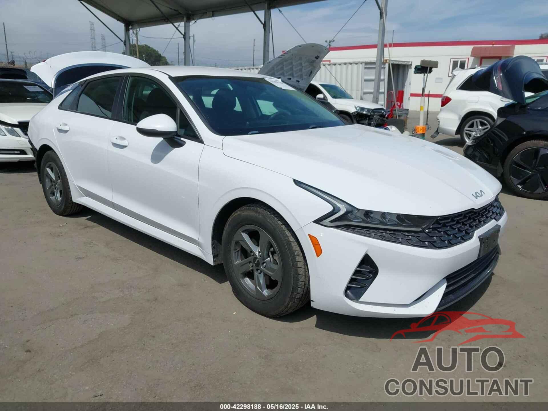 KIA K5 2022 - 5XXG24J20NG125179