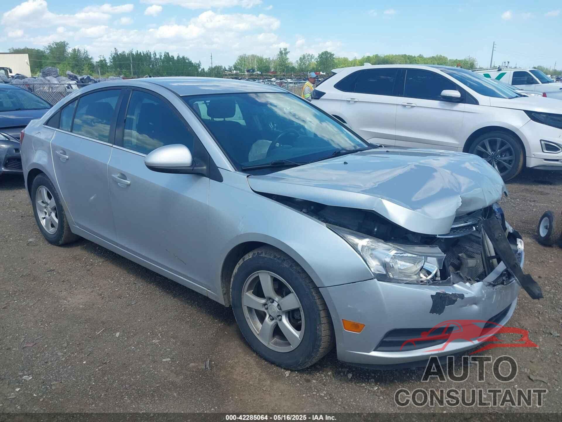 CHEVROLET CRUZE 2014 - 1G1PC5SB1E7158436