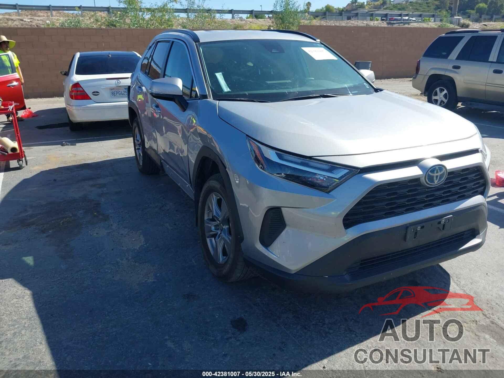 TOYOTA RAV4 HYBRID 2024 - 2T3MWRFV0RW193475
