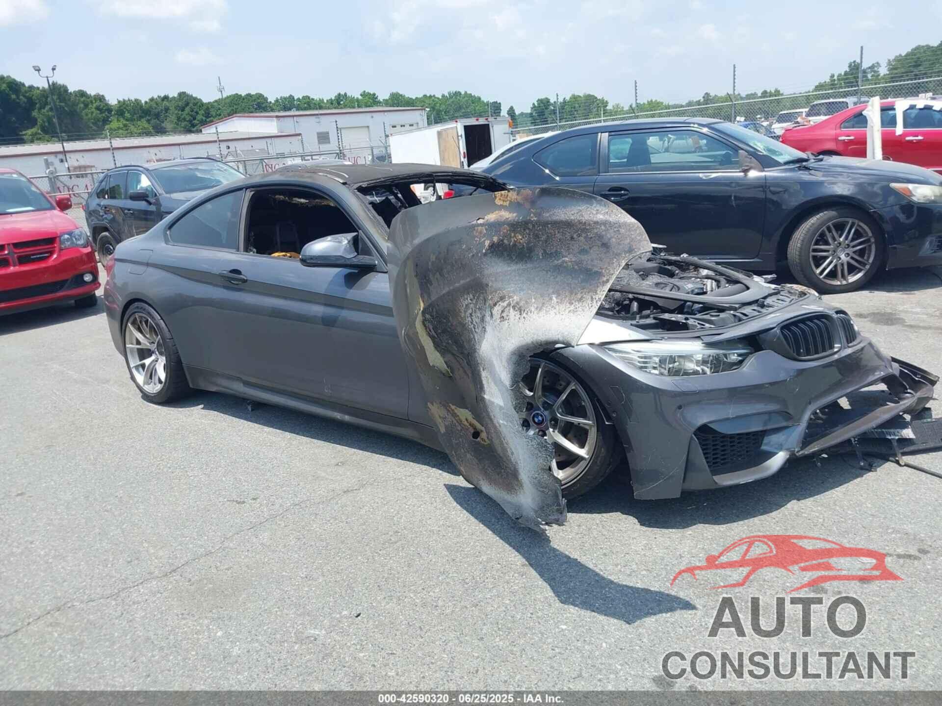 BMW M4 2016 - WBS3R9C55GK337785