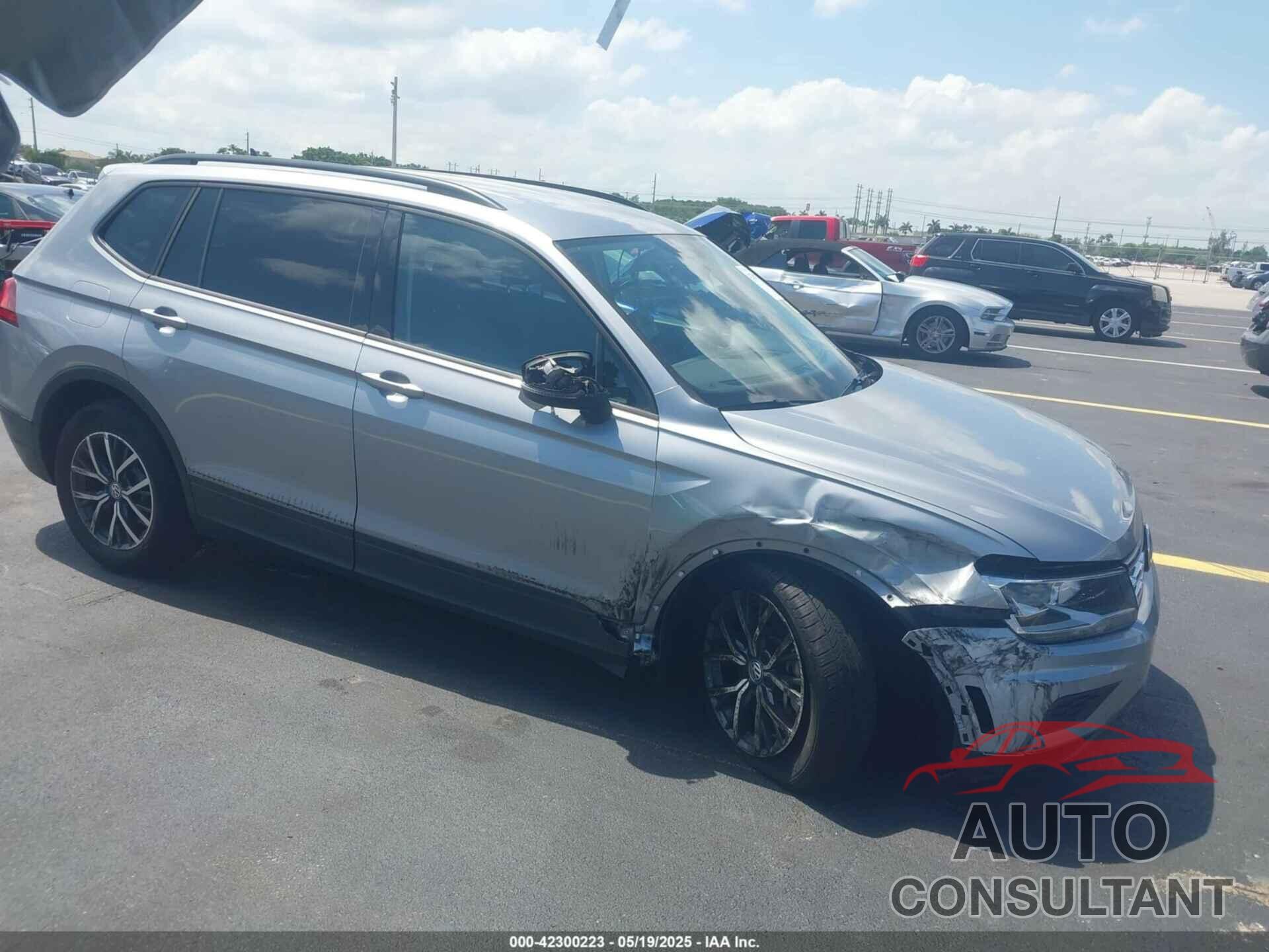 VOLKSWAGEN TIGUAN 2021 - 3VV1B7AX7MM117954
