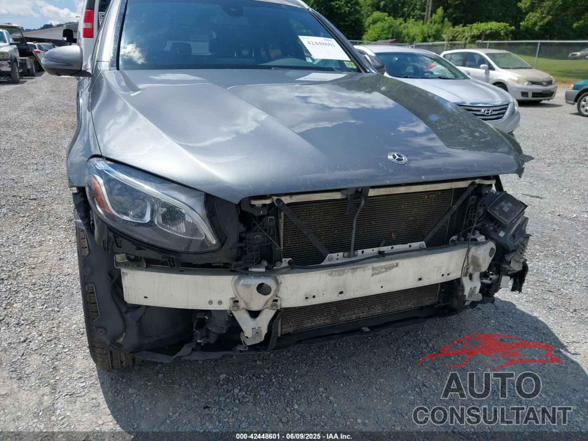 MERCEDES-BENZ GLC 300 2018 - WDC0G4KB3JV032831