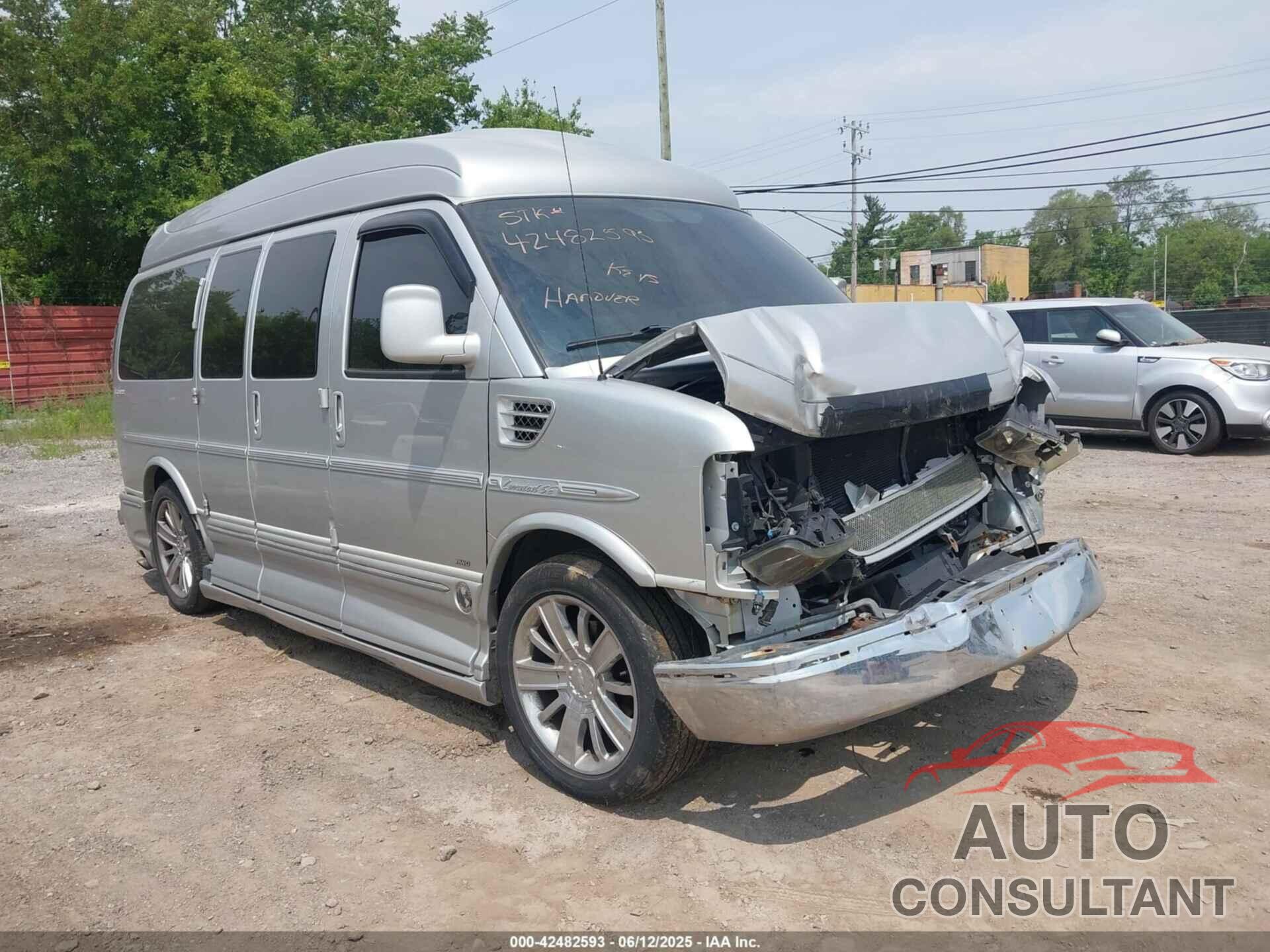 CHEVROLET EXPRESS 1500 2013 - 1GBSHDC47D1136170