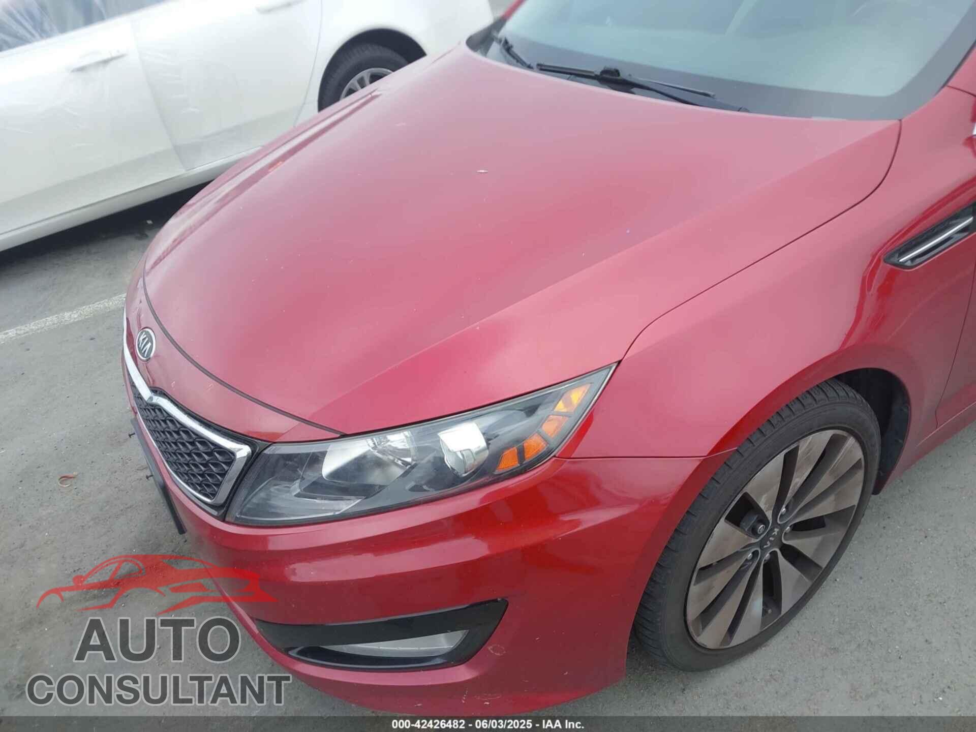 KIA OPTIMA 2012 - 5XXGR4A64CG019121