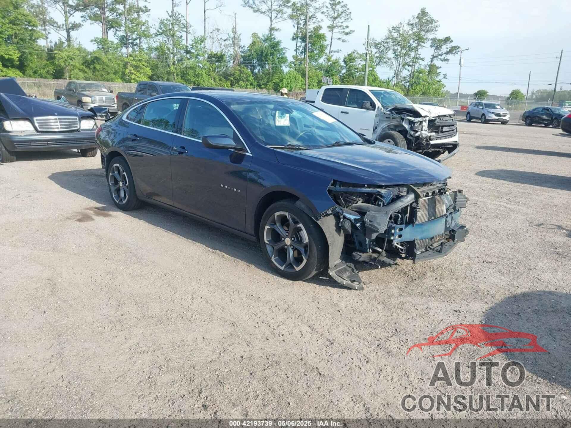 CHEVROLET MALIBU 2022 - 1G1ZD5ST3NF145191
