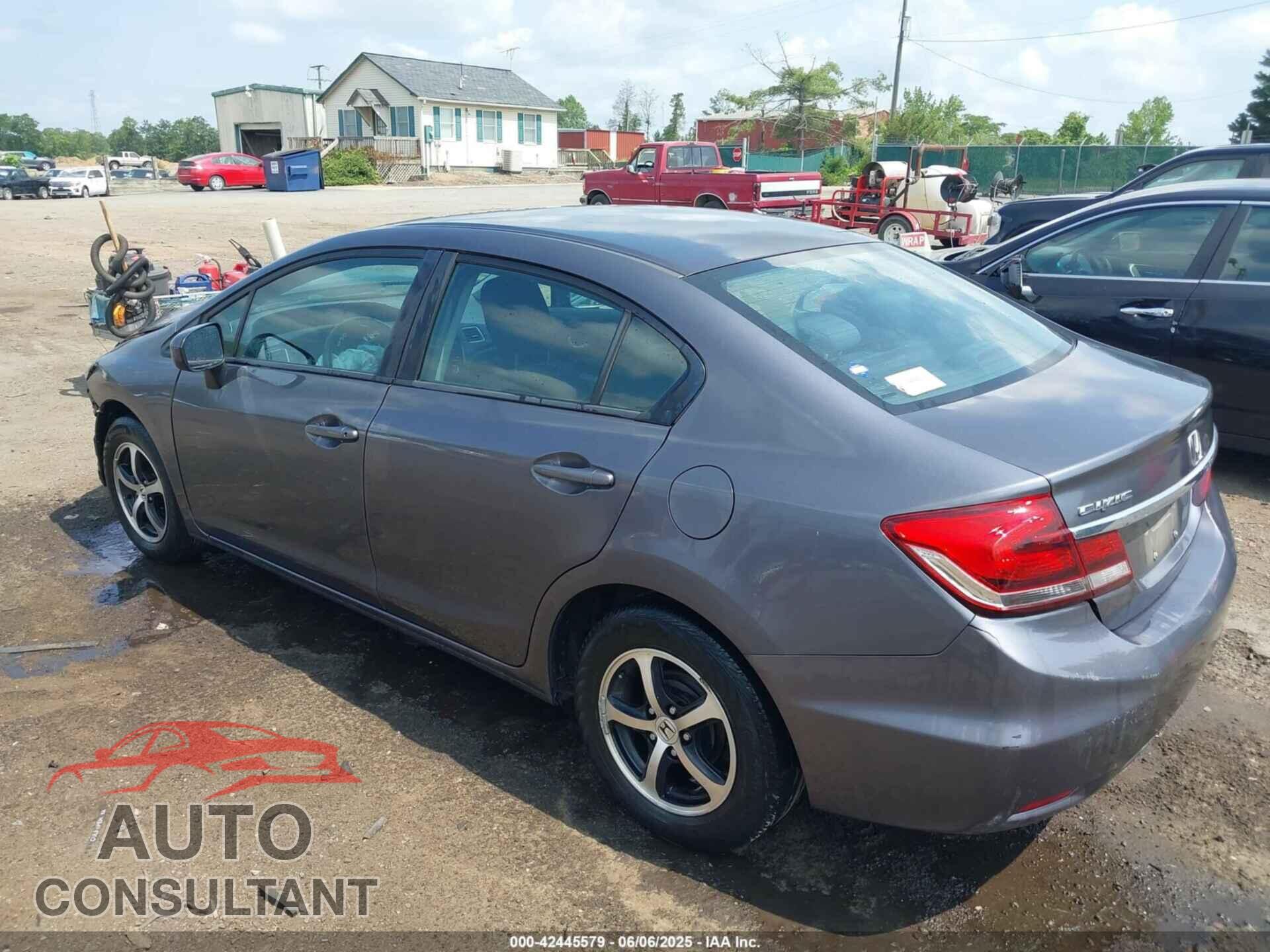 HONDA CIVIC 2015 - 2HGFB2F72FH543635