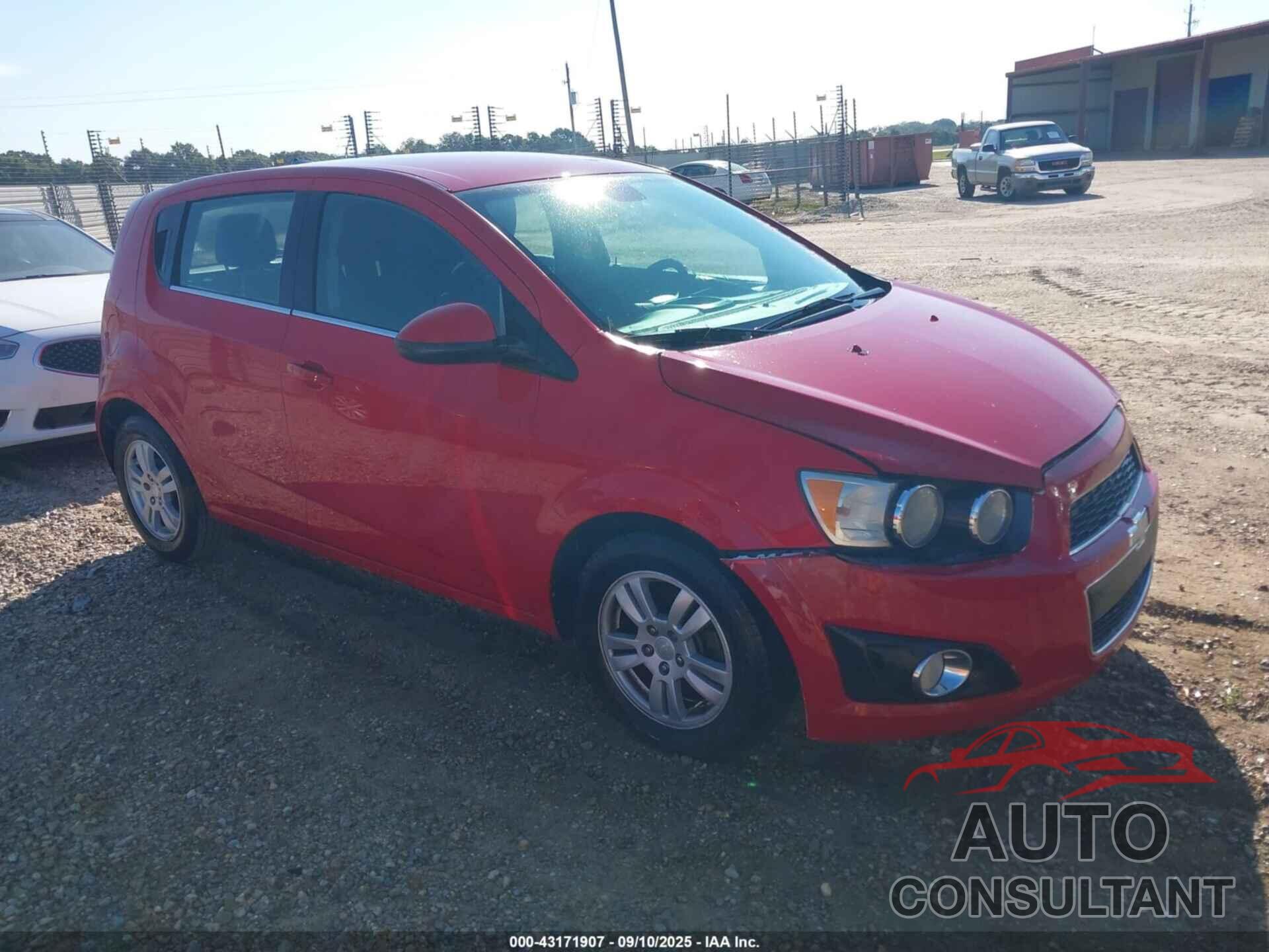 CHEVROLET SONIC 2013 - 1G1JC6SG5D4206902