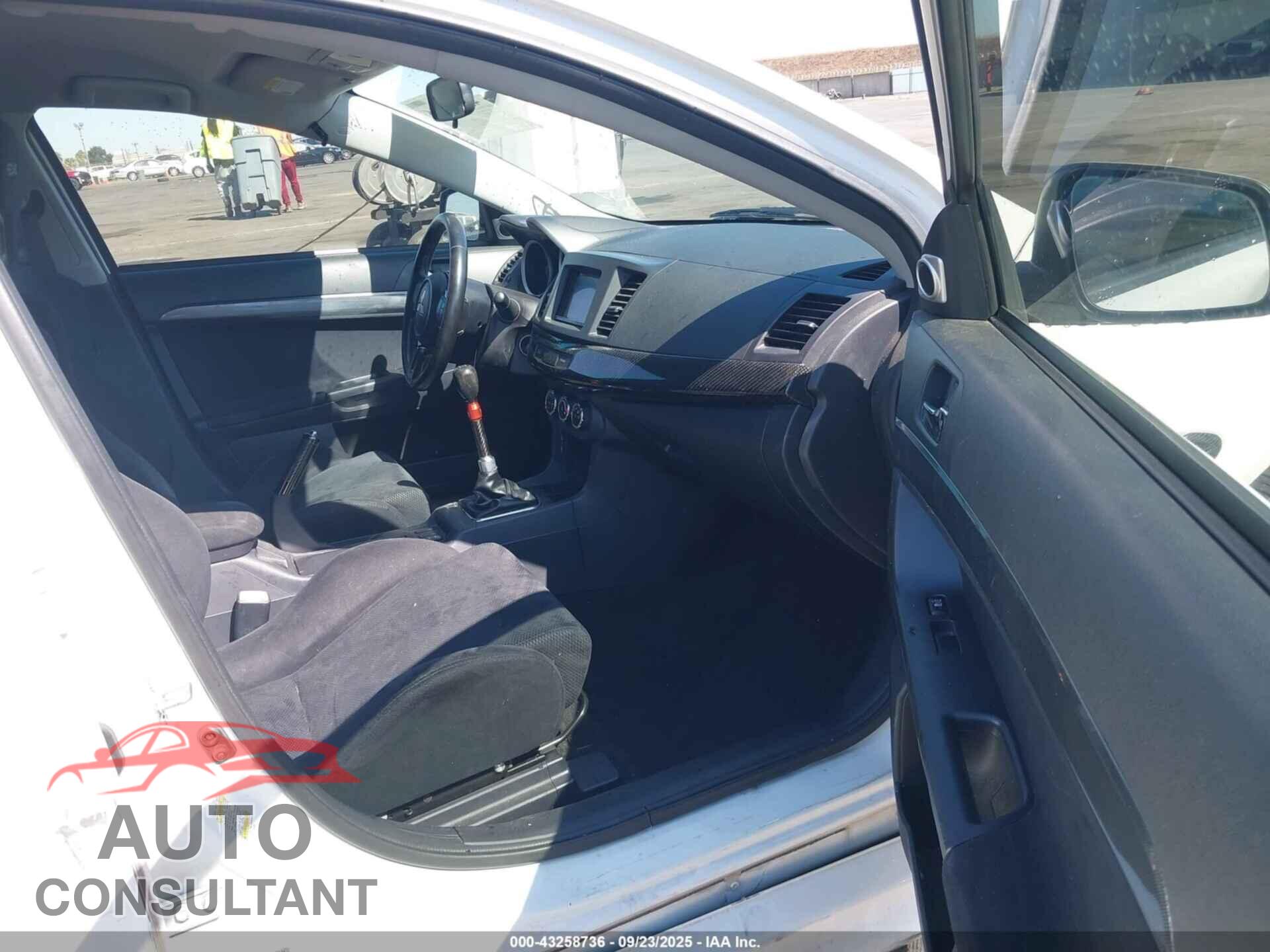 MITSUBISHI LANCER EVOLUTION 2011 - JA32W8FV3BU046554