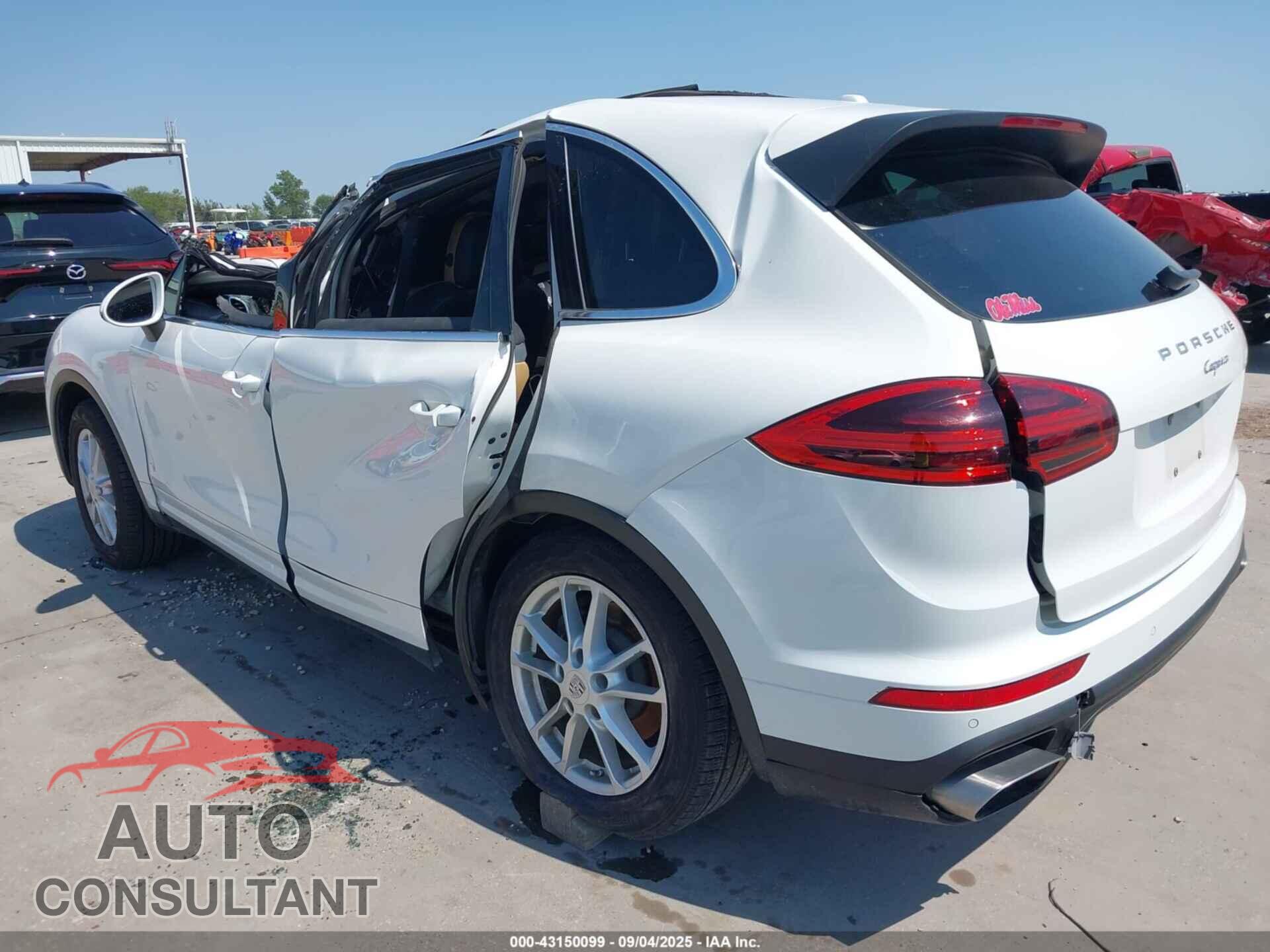 PORSCHE CAYENNE 2016 - WP1AA2A26GLA09094