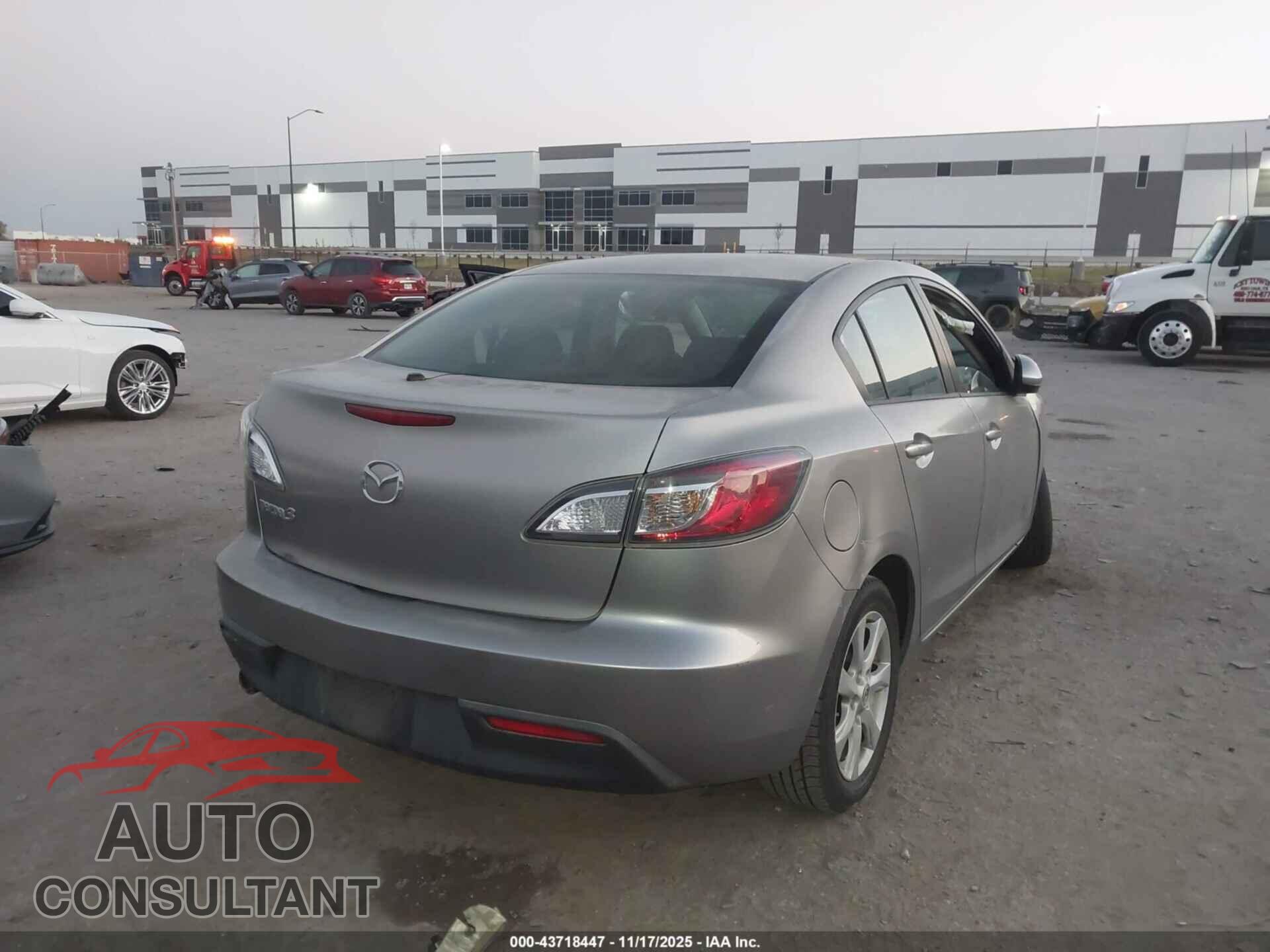 MAZDA MAZDA3 2010 - JM1BL1SF2A1270463