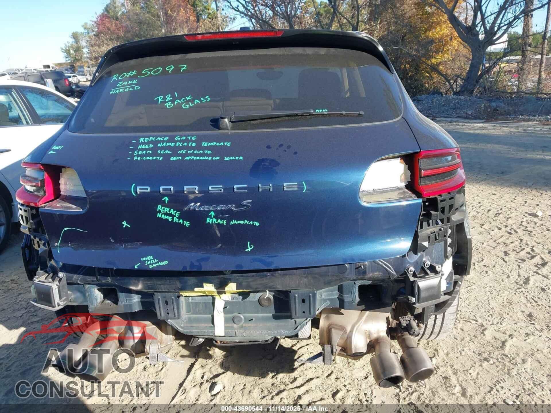 PORSCHE MACAN 2016 - WP1AB2A55GLB53856