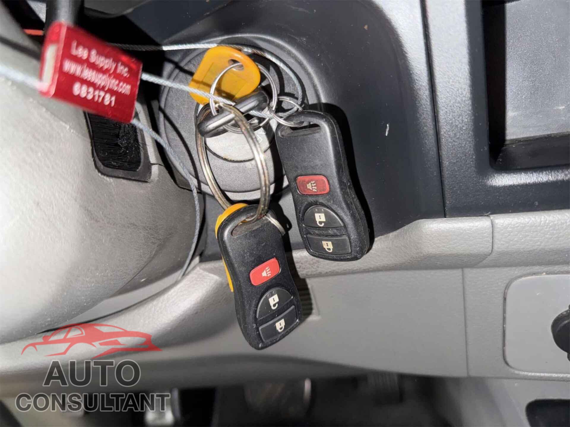 NISSAN NV CARGO NV2500 HD 2019 - 1N6BF0LY3KN800982