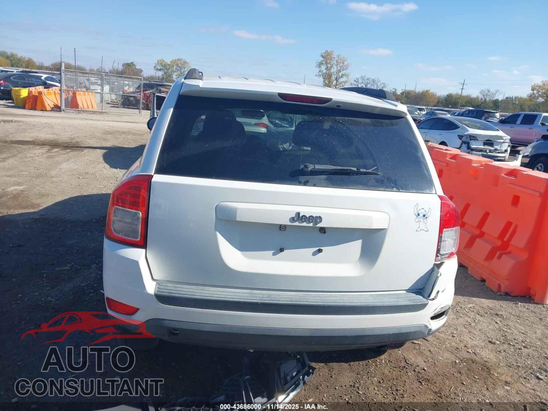 JEEP COMPASS 2011 - 1J4NT1FB2BD236442