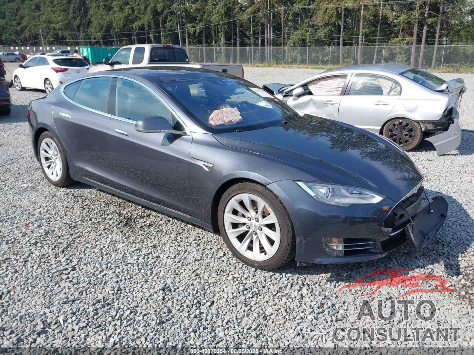 TESLA MODEL S 2016 - 5YJSA1E24GF134799